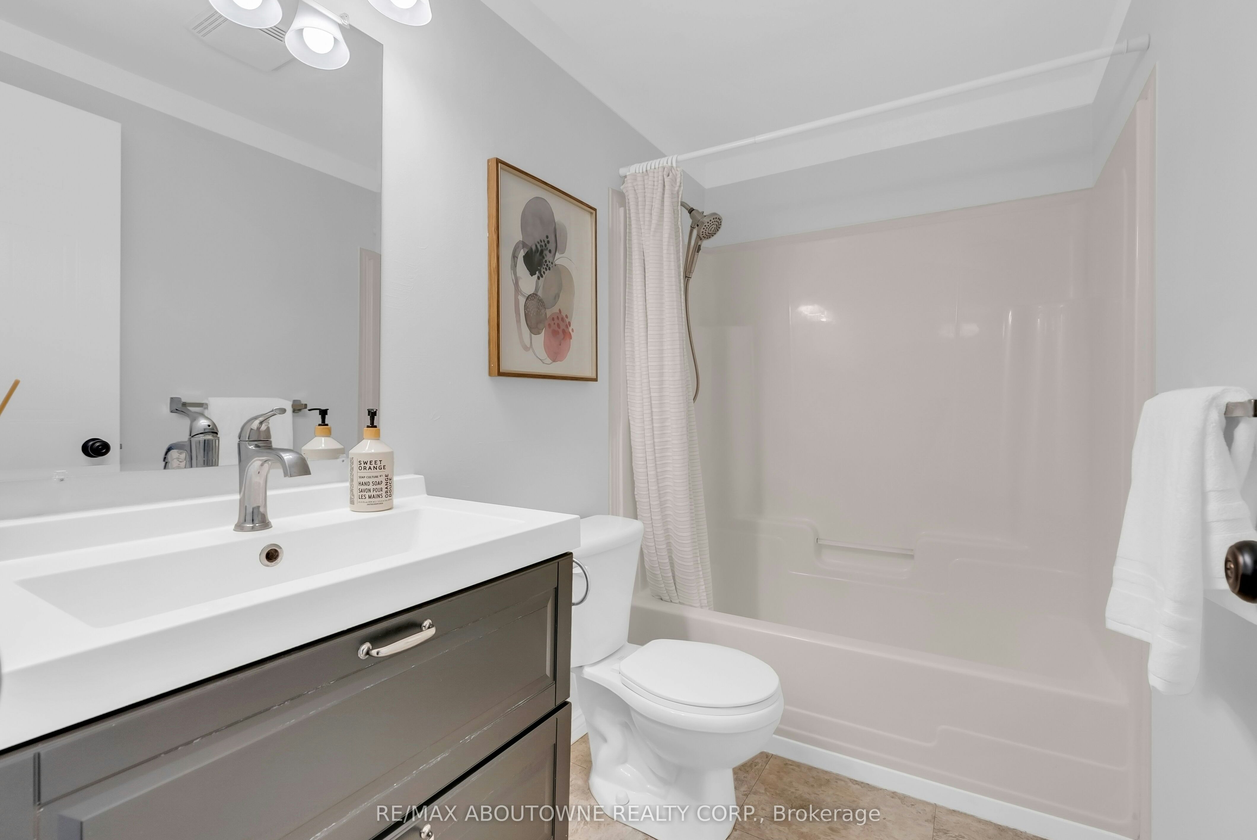 15-151 Clairfields Drive E, Guelph, ON, N1L 1P5 - 15