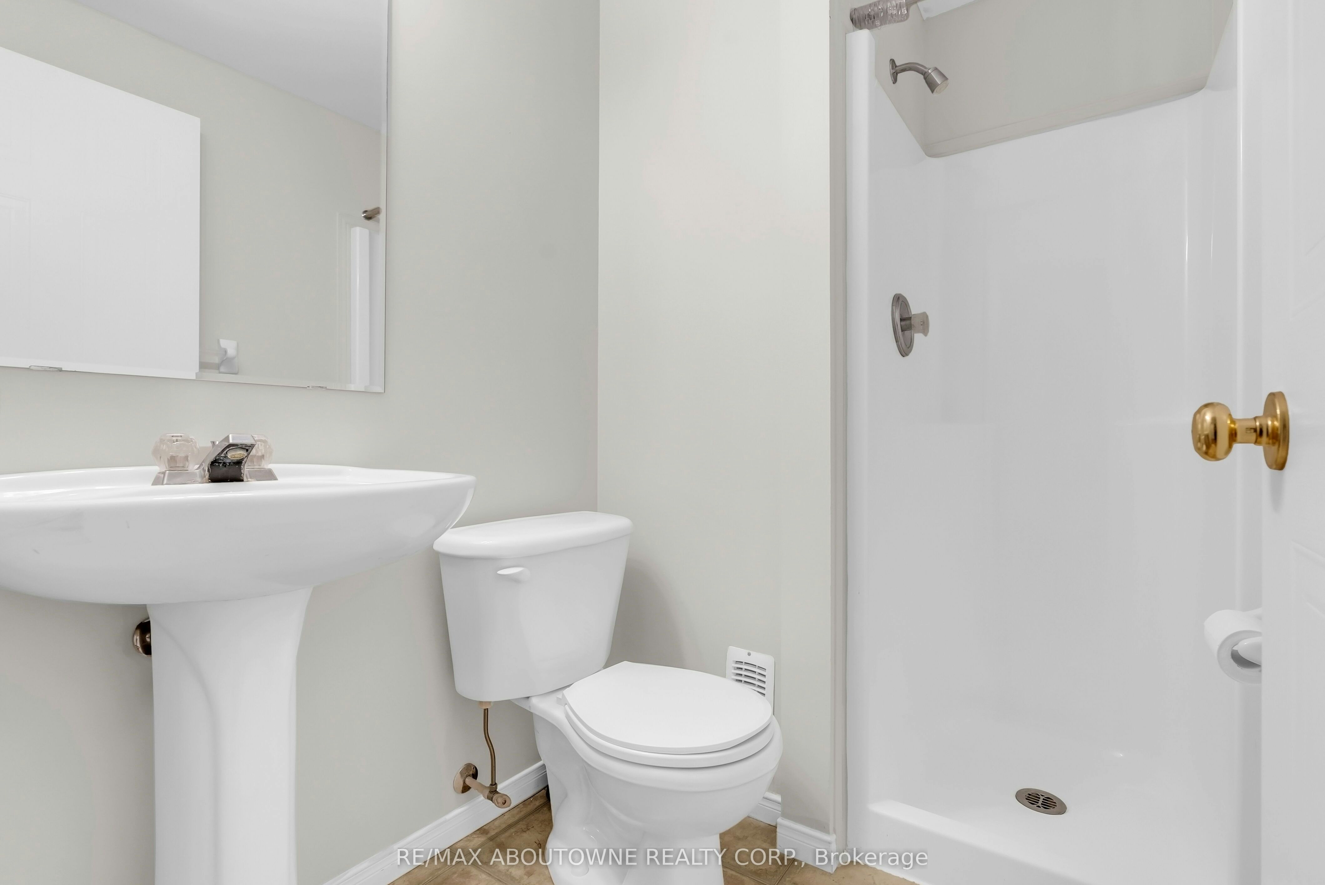 15-151 Clairfields Drive E, Guelph, ON, N1L 1P5 - 21