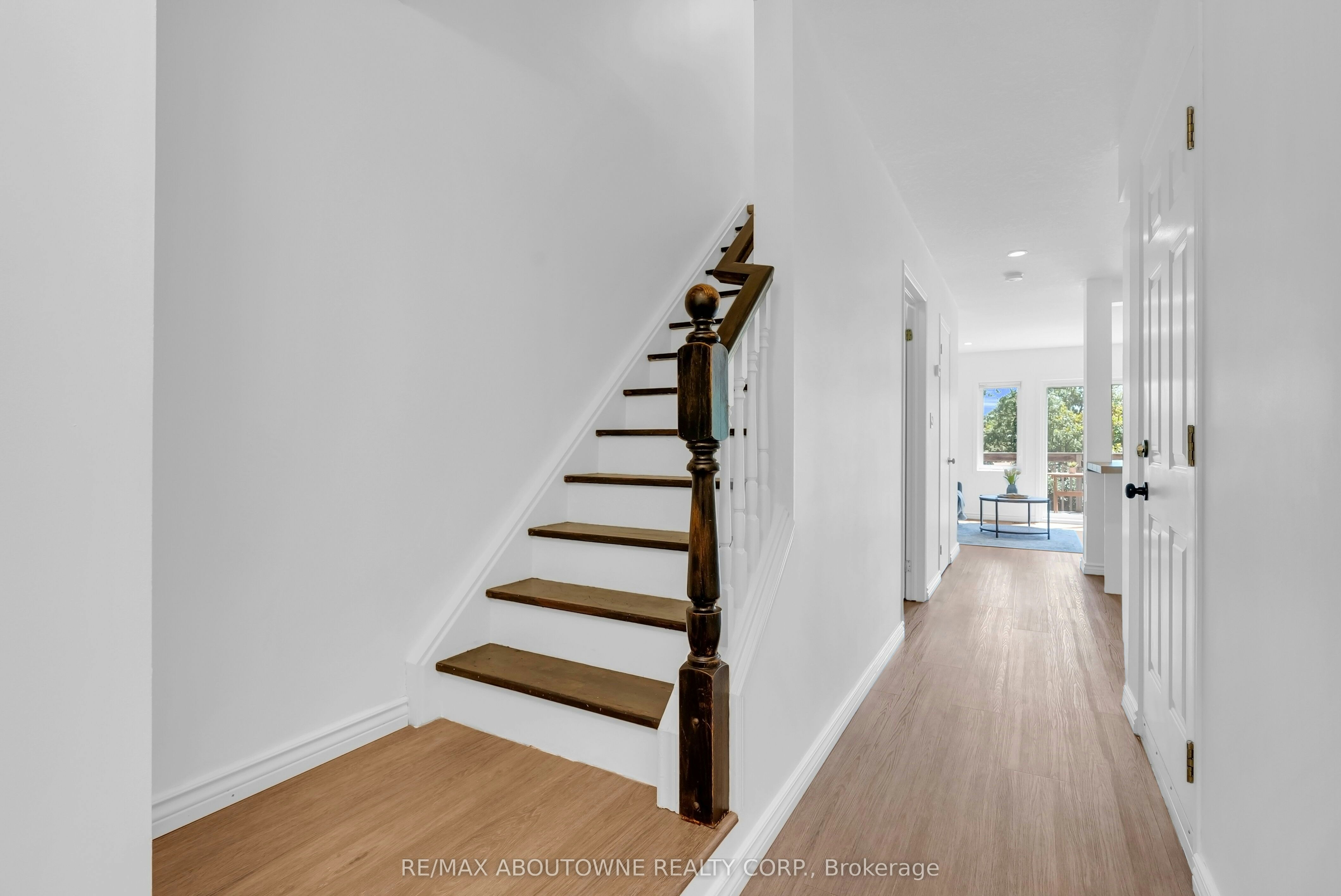 15-151 Clairfields Drive E, Guelph, ON, N1L 1P5 - 4