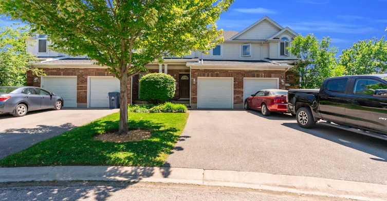 15-151 Clairfields Drive E, Guelph, ON, N1L 1P5 - 2