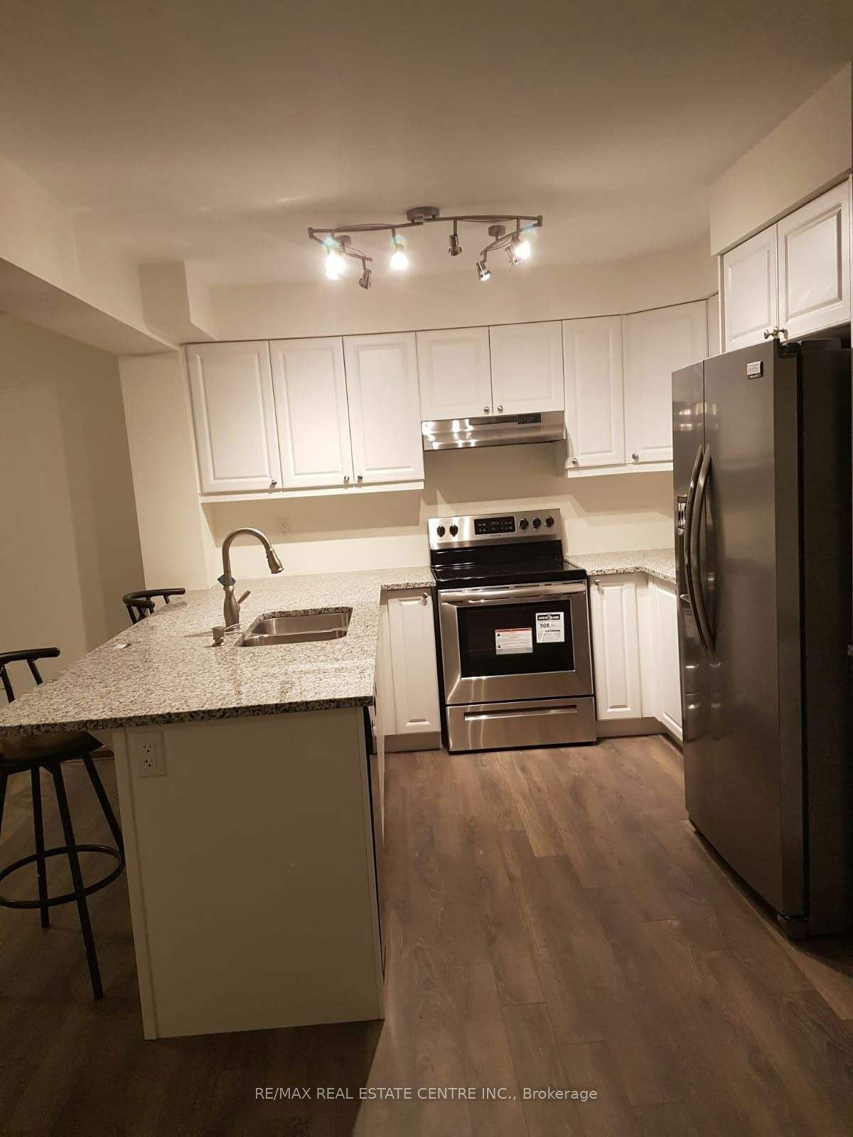 8 Watermill Street, Kitchener, ON, N2P 0H5 - 26