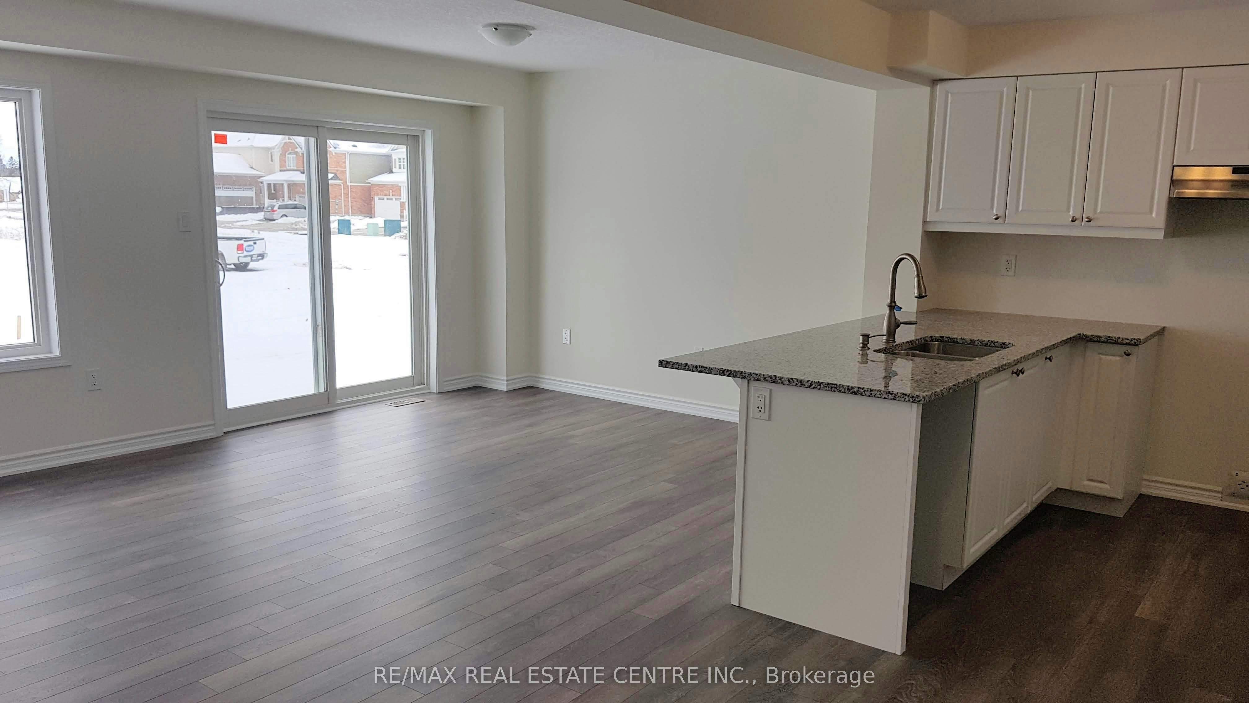 8 Watermill Street, Kitchener, ON, N2P 0H5 - 5