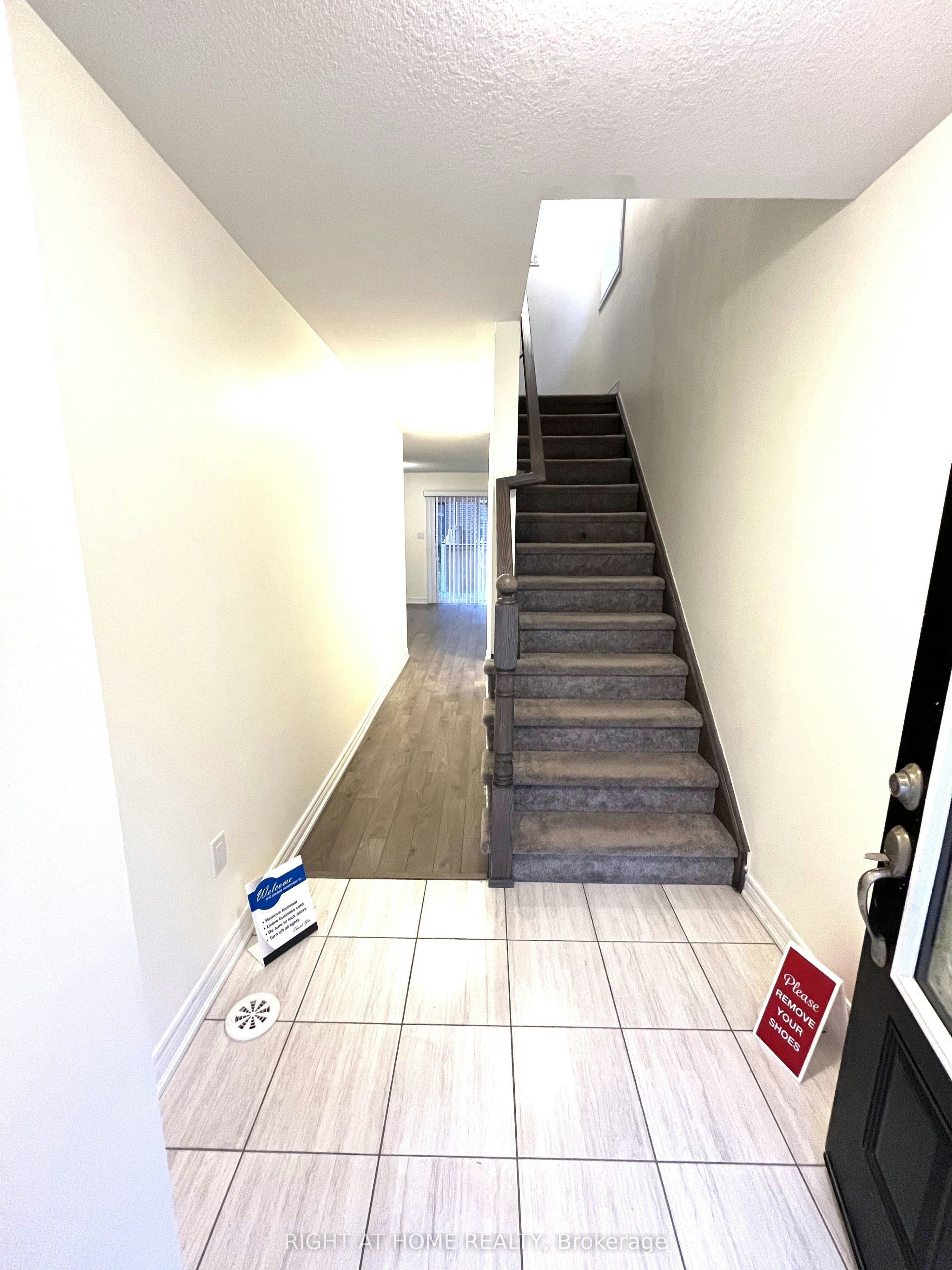 25 Rapids Lane, Hamilton, ON, L8K 0A3 - 8