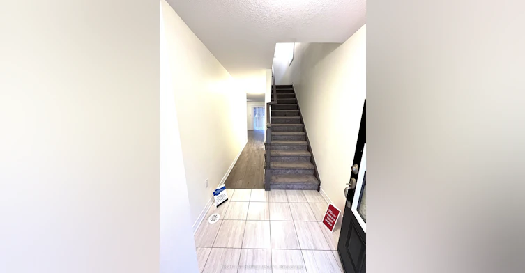 25 Rapids Lane, Hamilton, ON, L8K 0A3 - 8