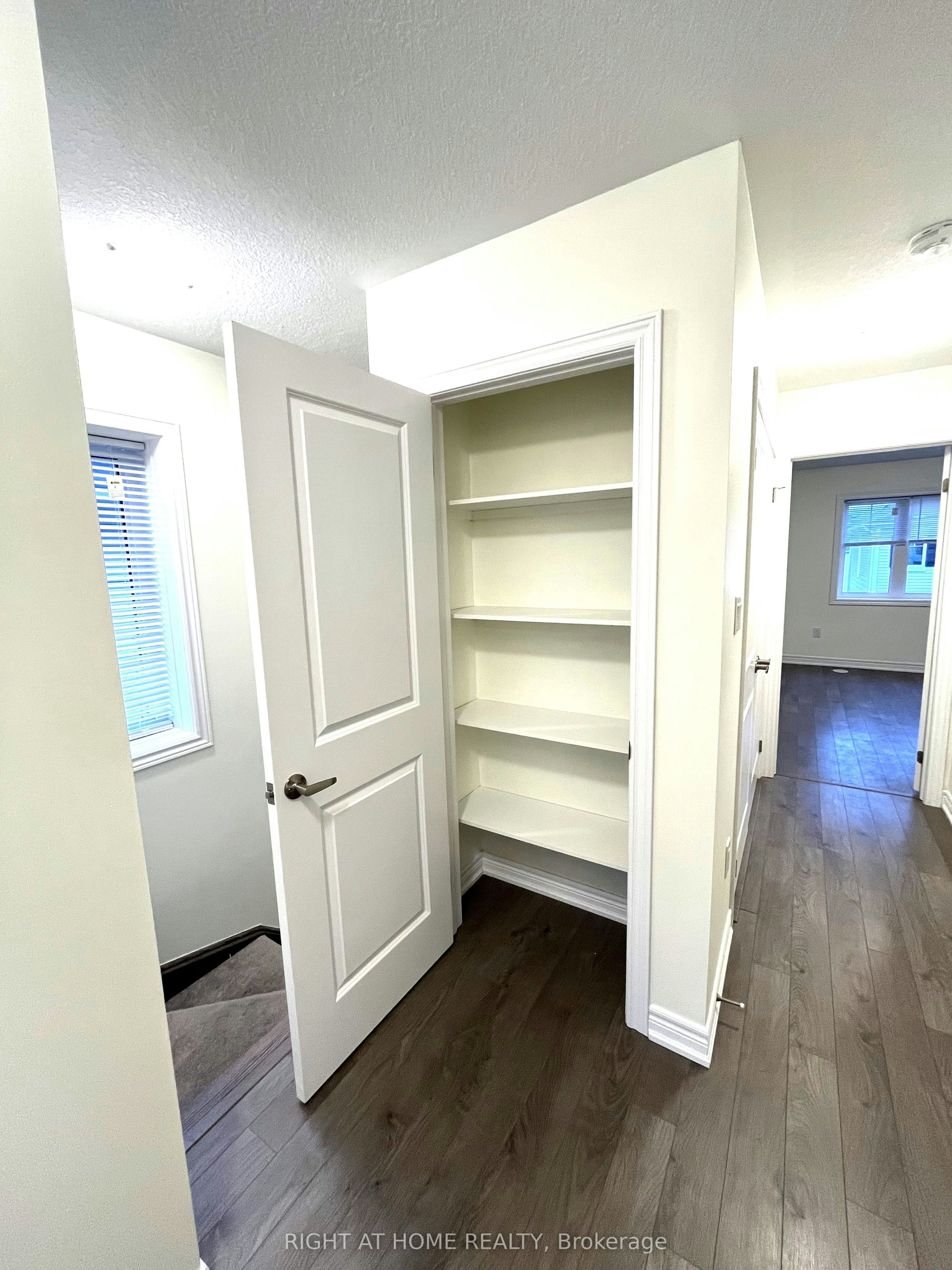 25 Rapids Lane, Hamilton, ON, L8K 0A3 - 25
