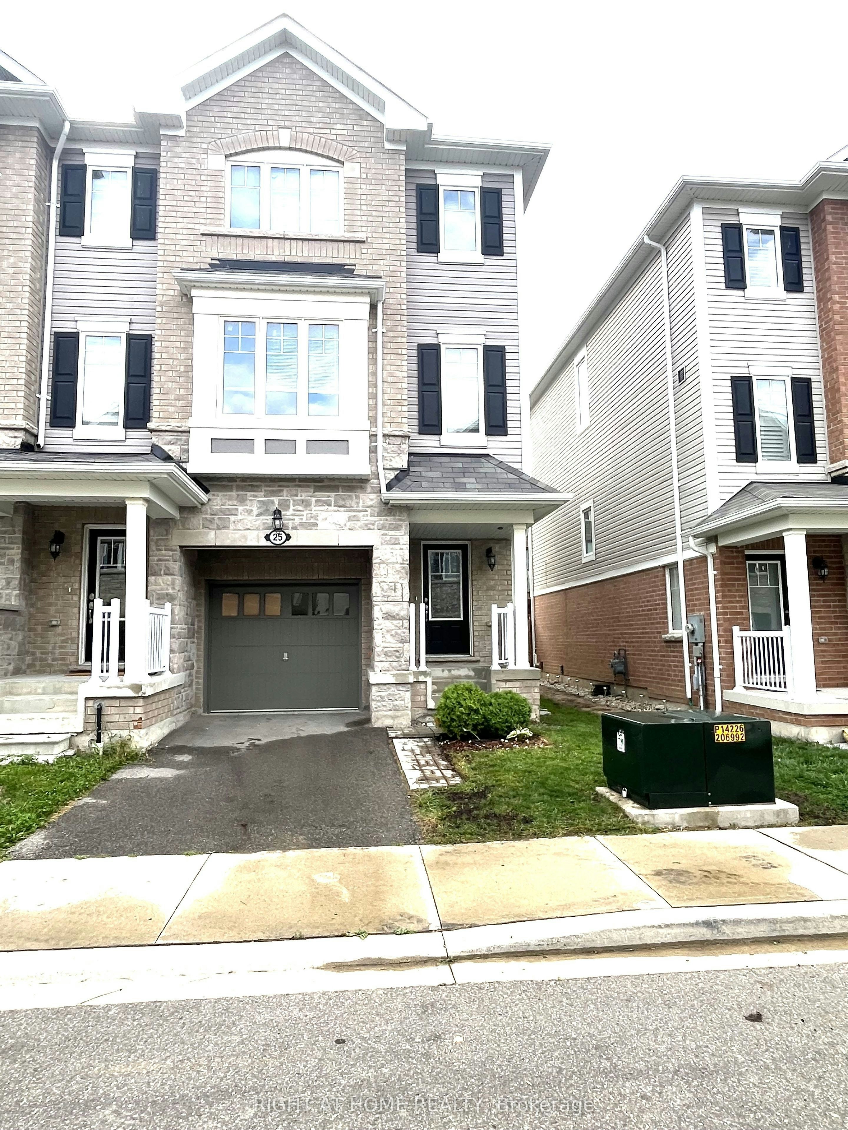 25 Rapids Lane, Hamilton, ON, L8K 0A3 - 2