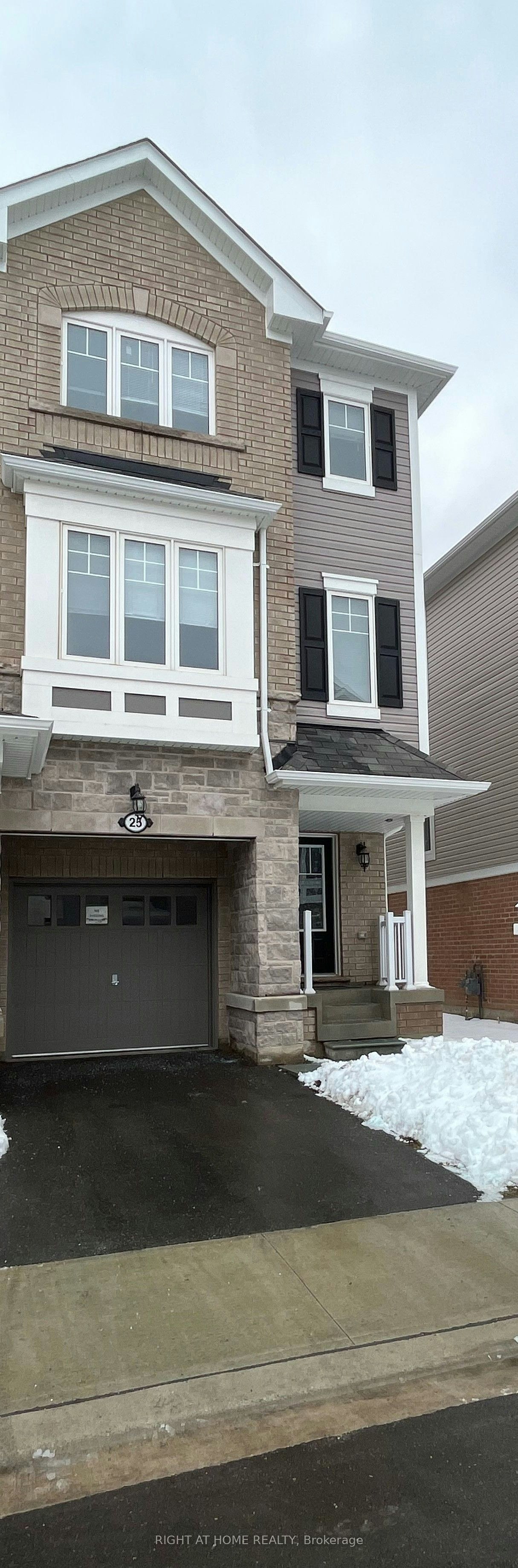 25 Rapids Lane, Hamilton, ON, L8K 0A3 - 3