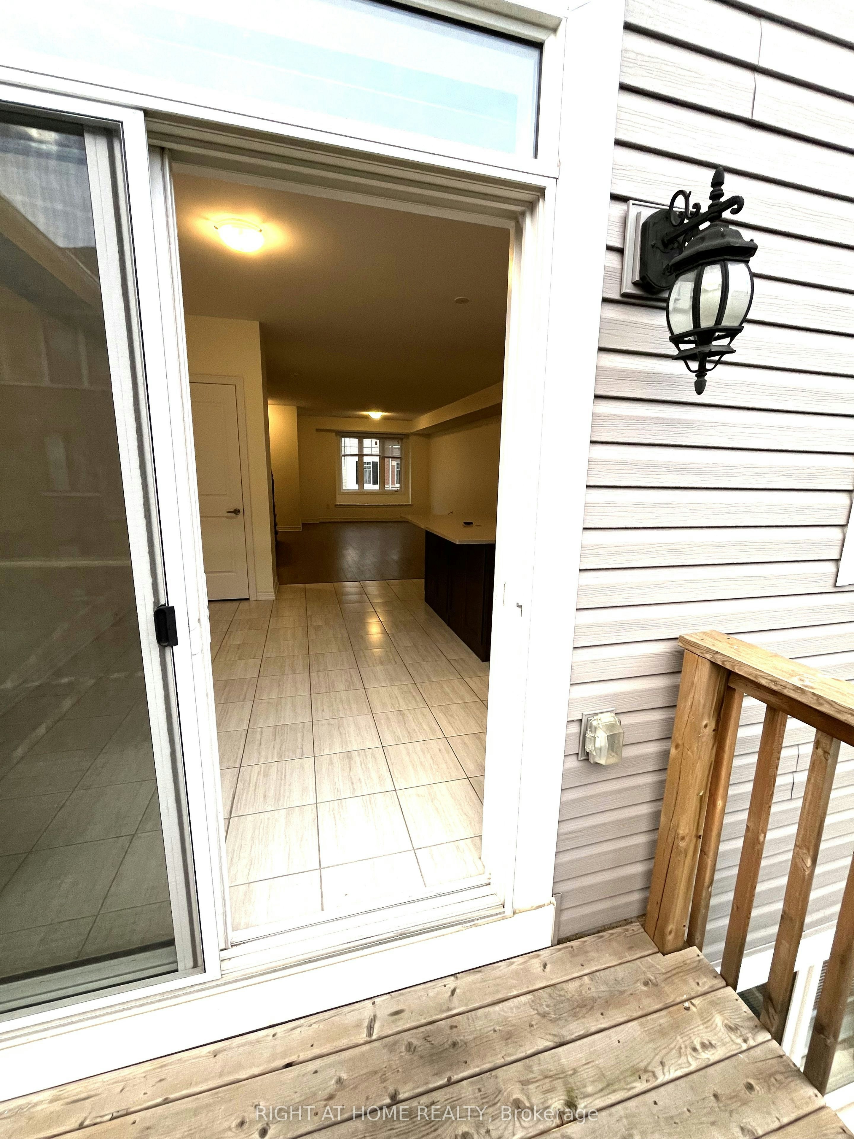 25 Rapids Lane, Hamilton, ON, L8K 0A3 - 10