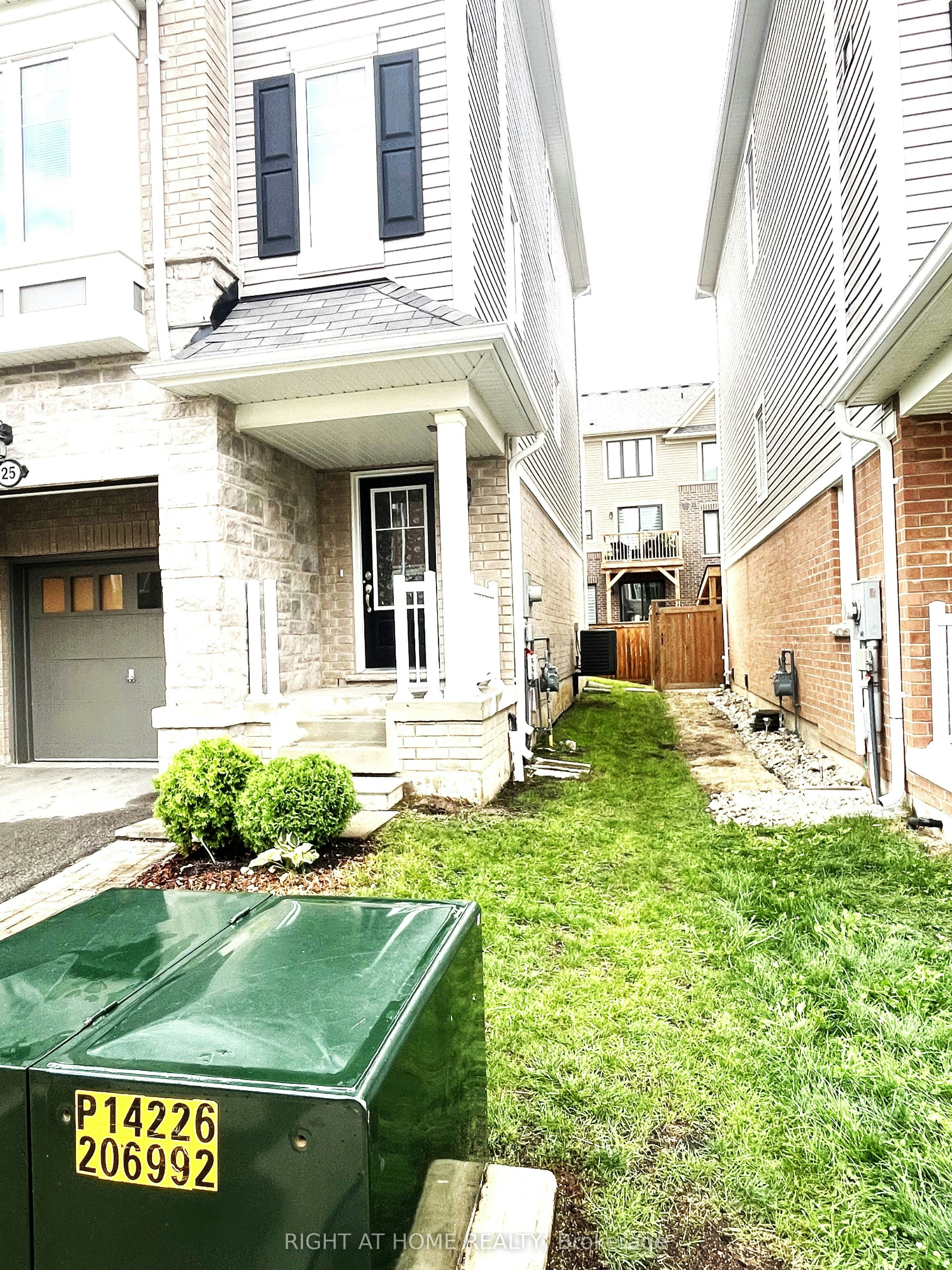 25 Rapids Lane, Hamilton, ON, L8K 0A3