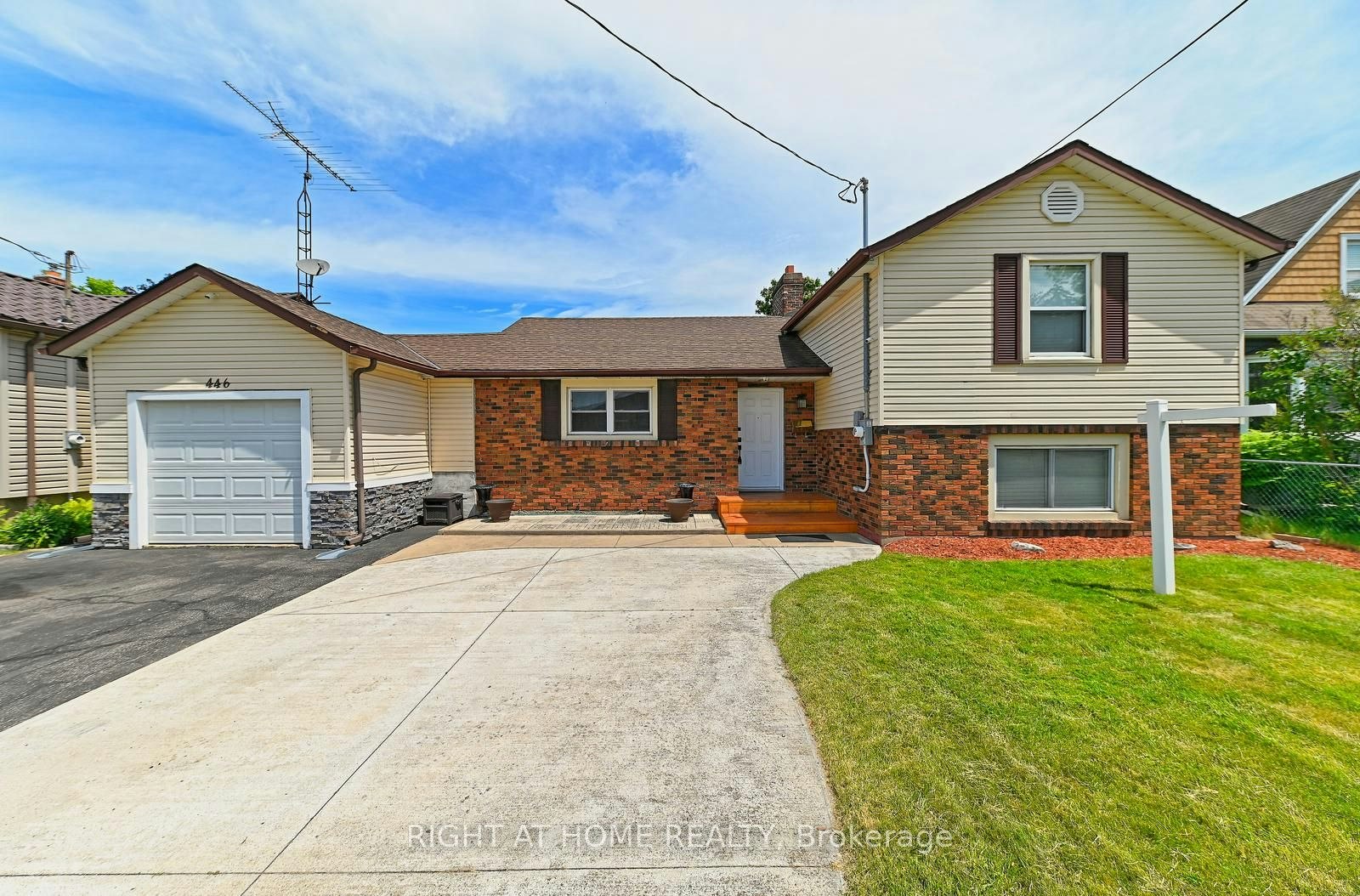 466 Geneva Street, St. Catharines, ON, L2N 2H3