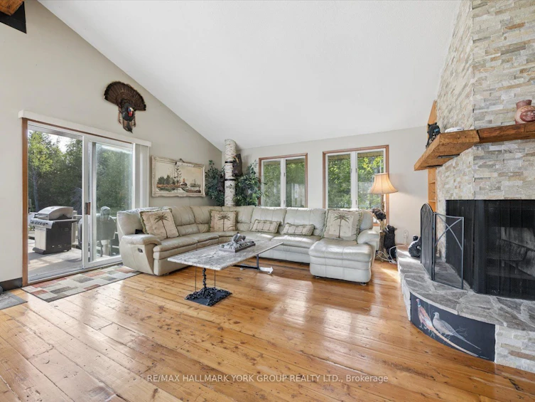 102 Albert Street, Kawartha Lakes, ON, K0M 1K0 - 15