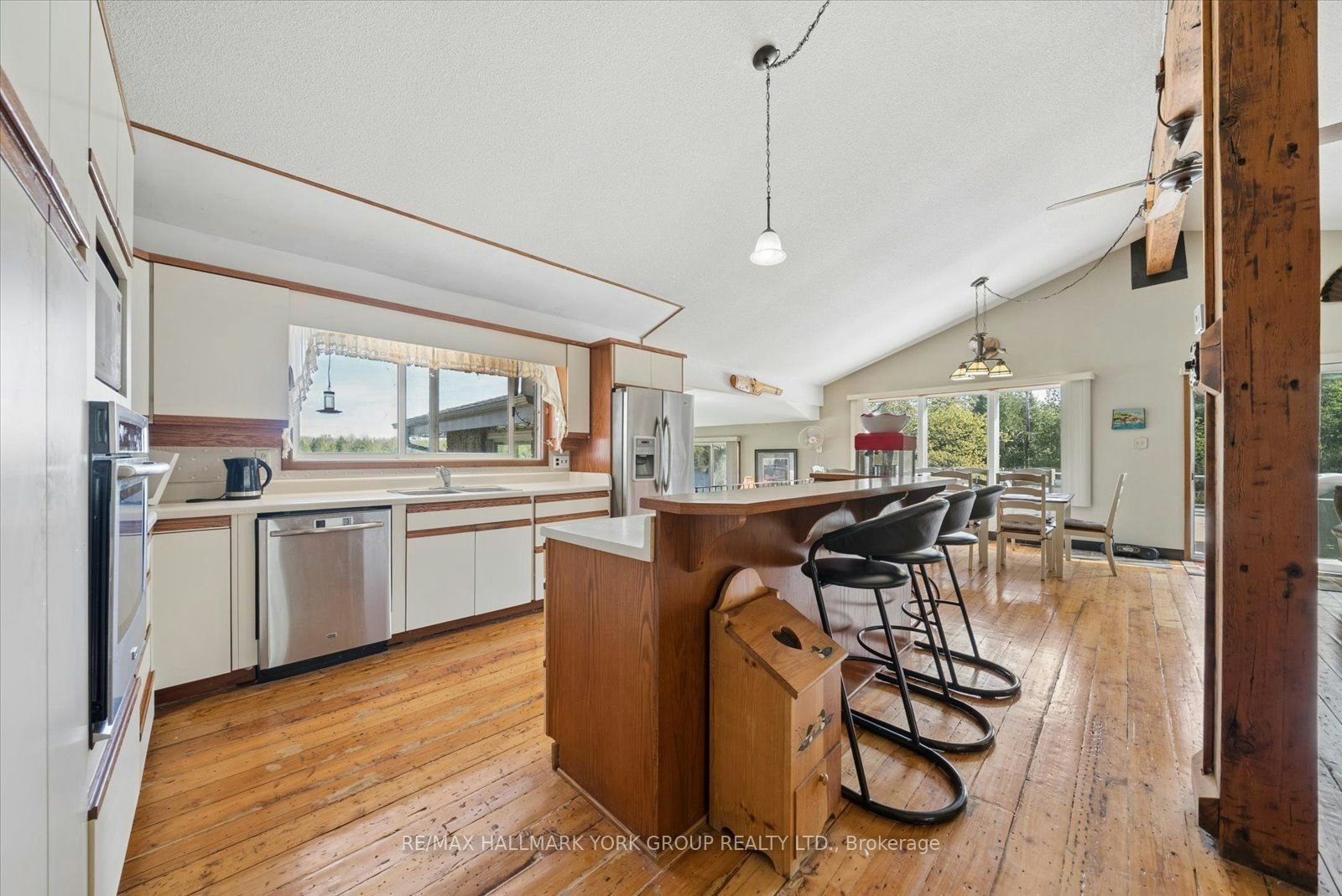 102 Albert Street, Kawartha Lakes, ON, K0M 1K0 - 18