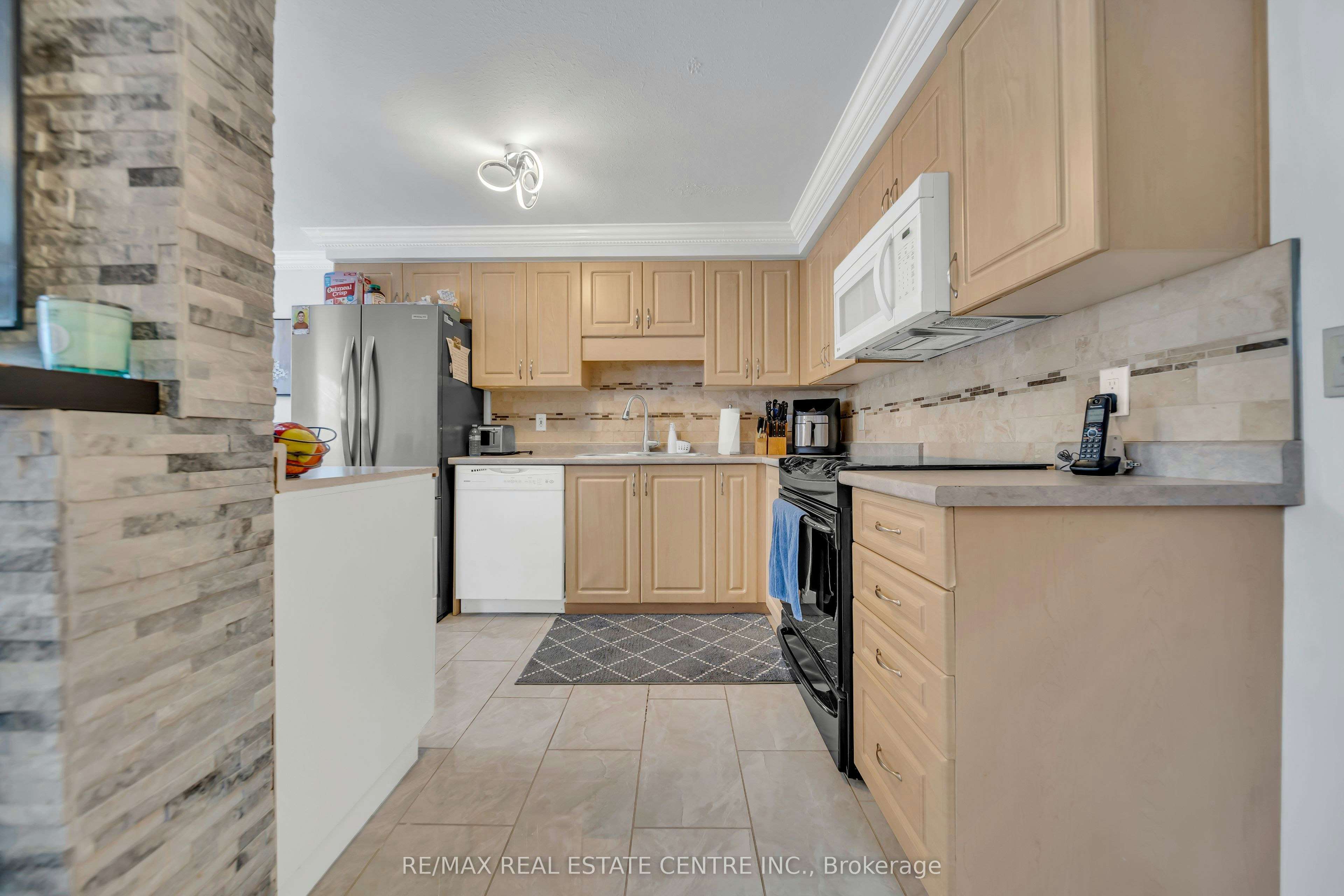255 Prosperity Drive, Kitchener, ON, N2E 4B1 - 11