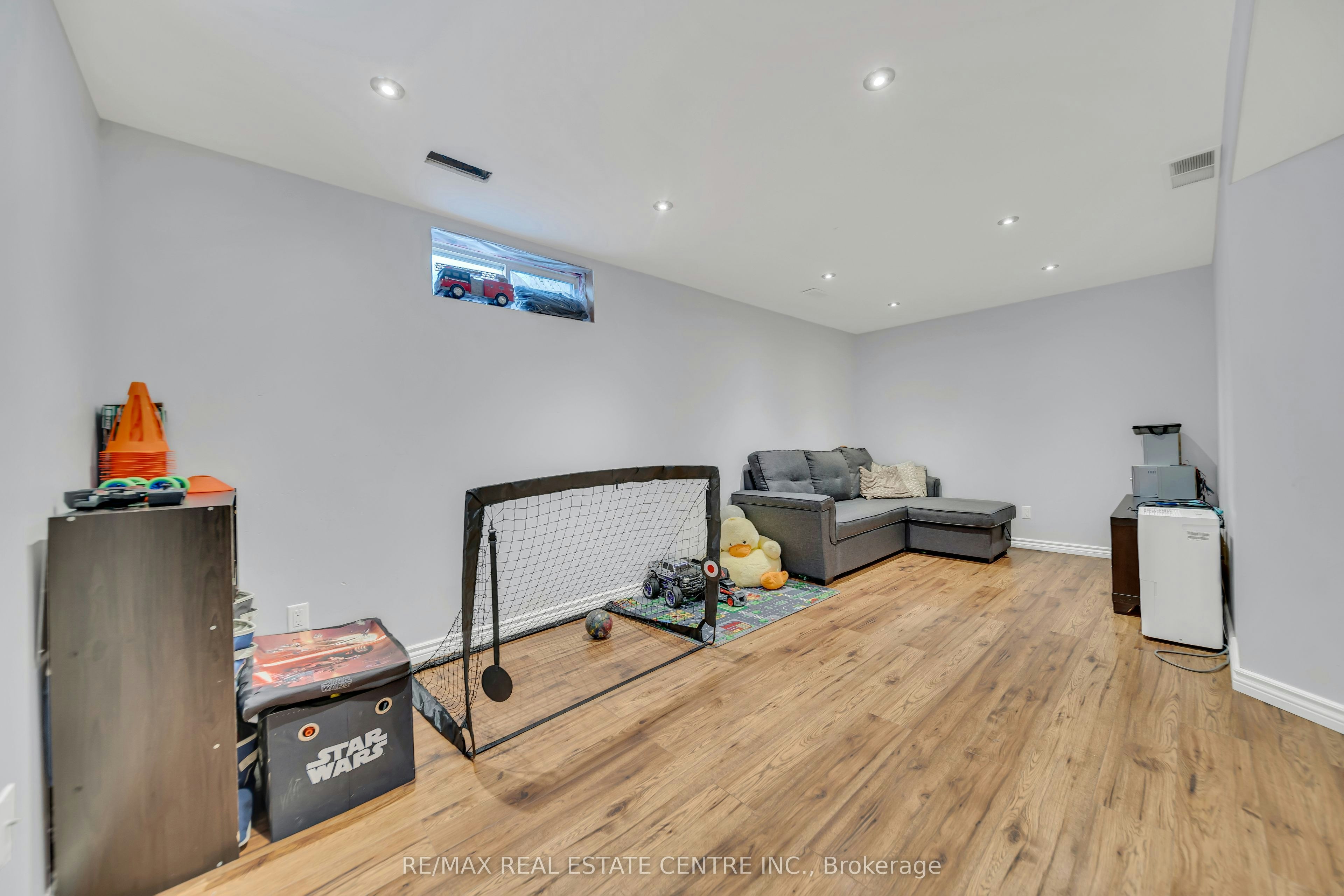255 Prosperity Drive, Kitchener, ON, N2E 4B1 - 26
