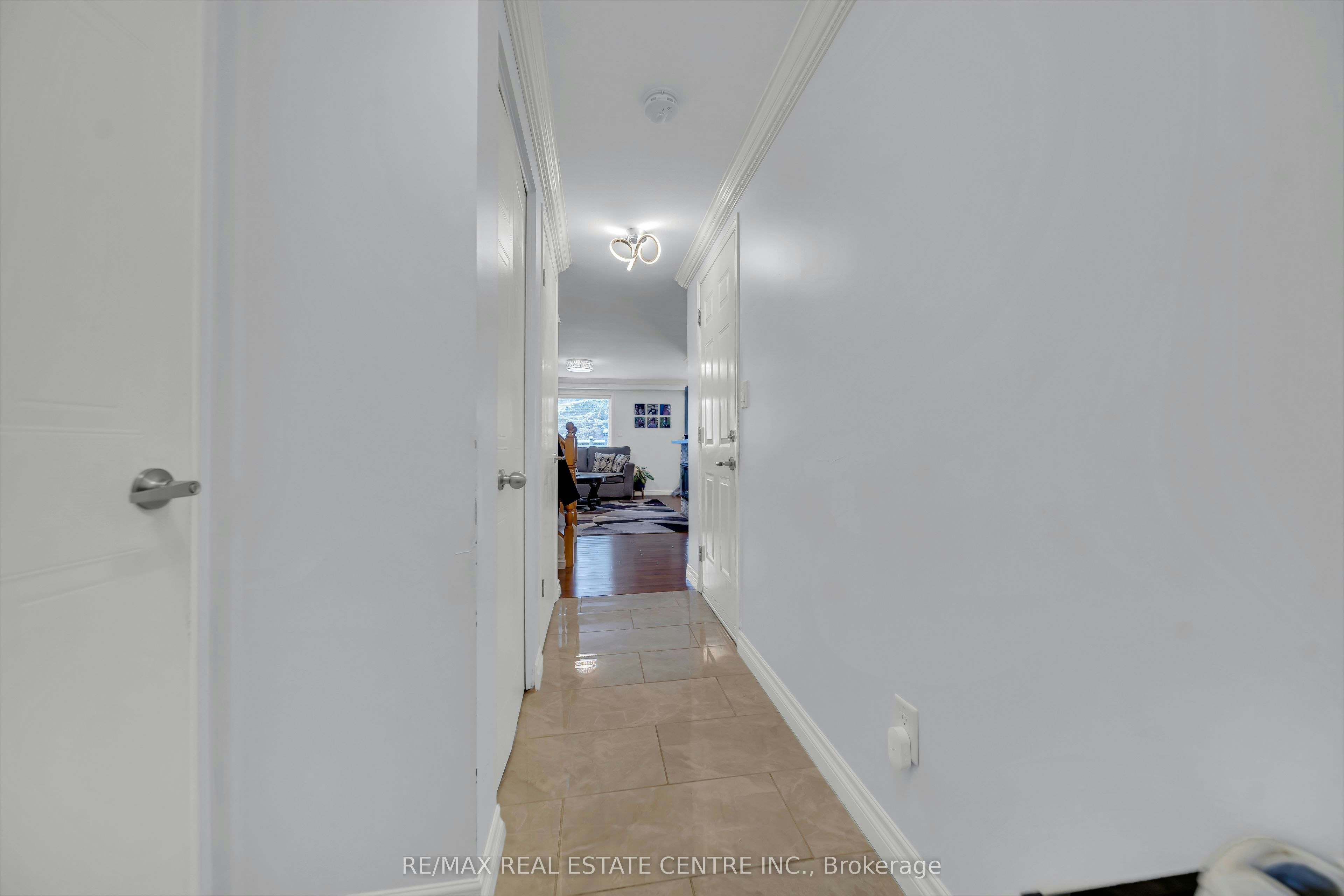 255 Prosperity Drive, Kitchener, ON, N2E 4B1 - 4