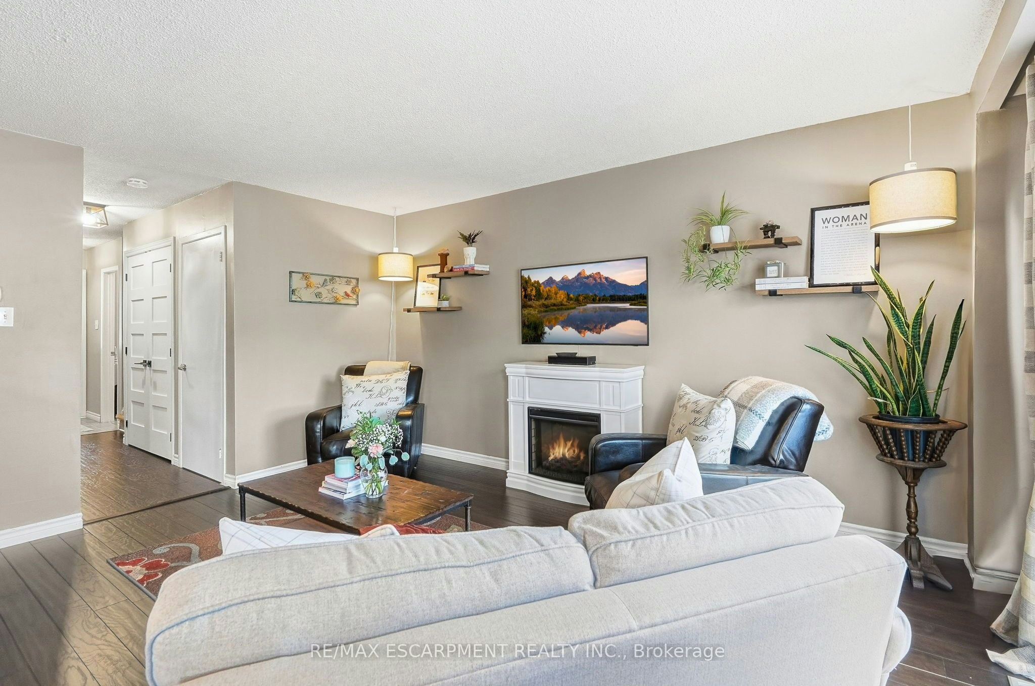 53 Bryna Avenue S - 5