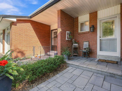 53 Bryna Avenue S - 3