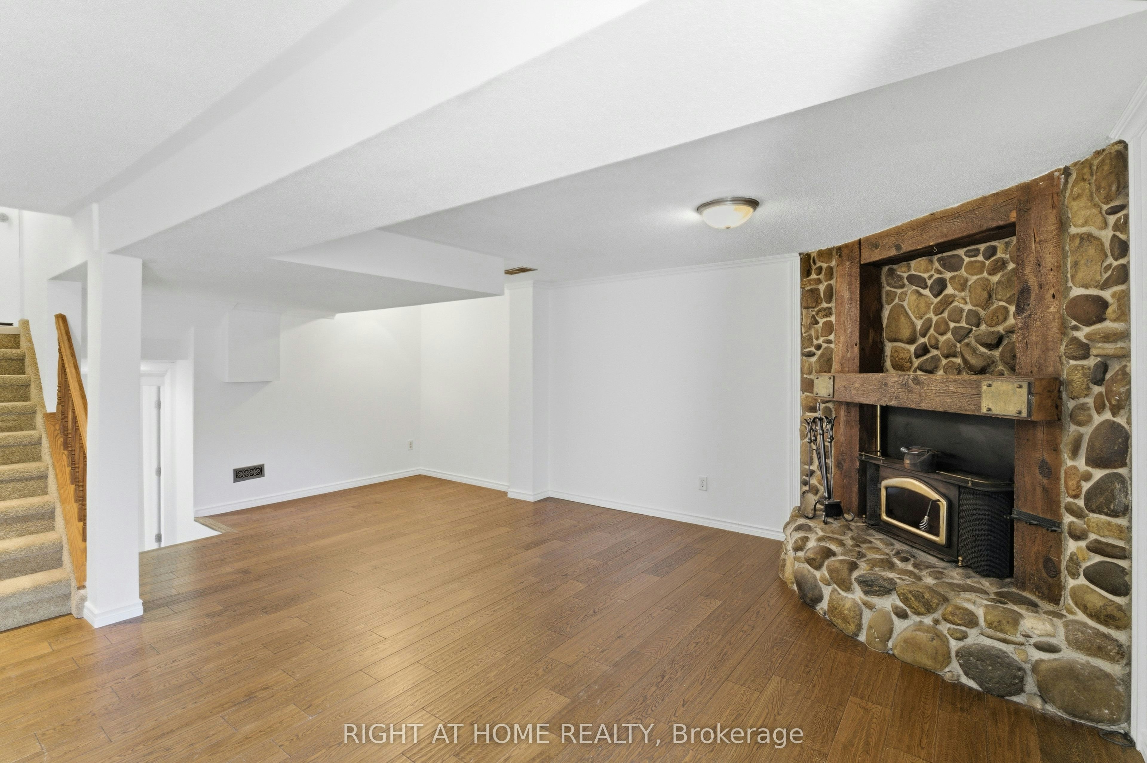 341 Rexford Drive, Hamilton, ON, L8W 1W2 - 32