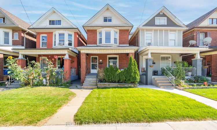 36 Sherman Avenue N