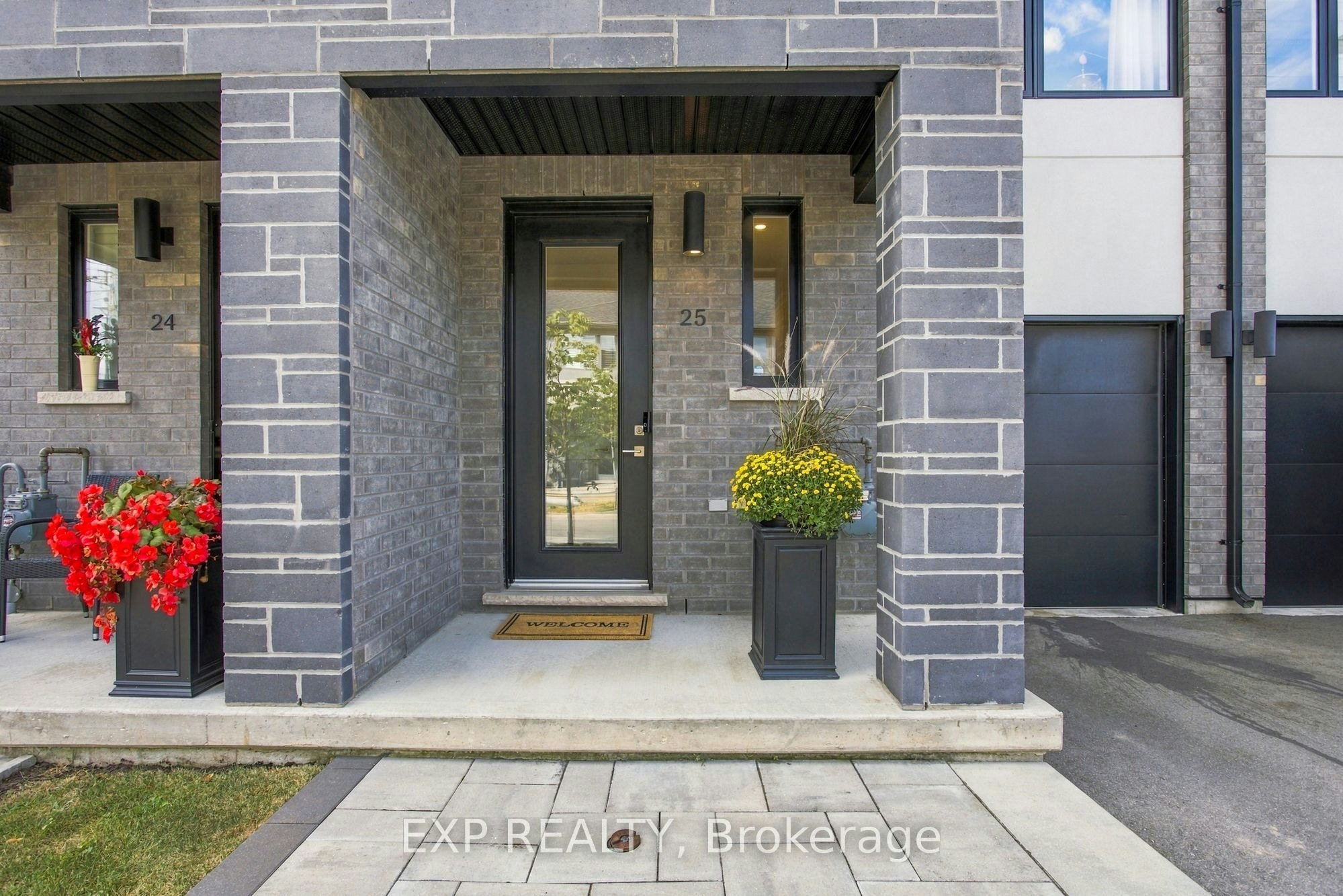 25-166 Mount Albion Road, Hamilton, ON, L8K 5S8