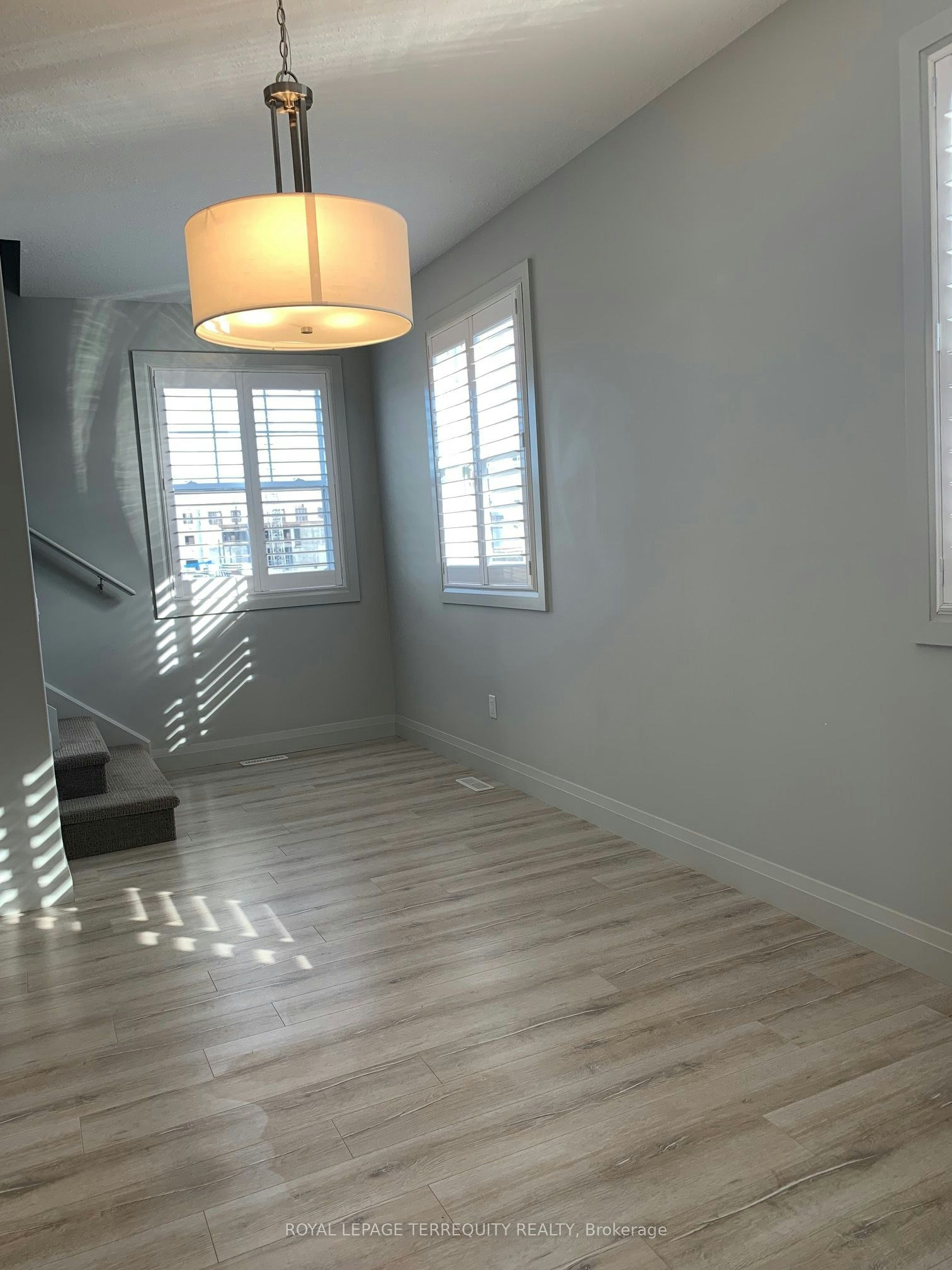 2-3025 Singleton Avenue, London, ON, N6L 0E6 - 8