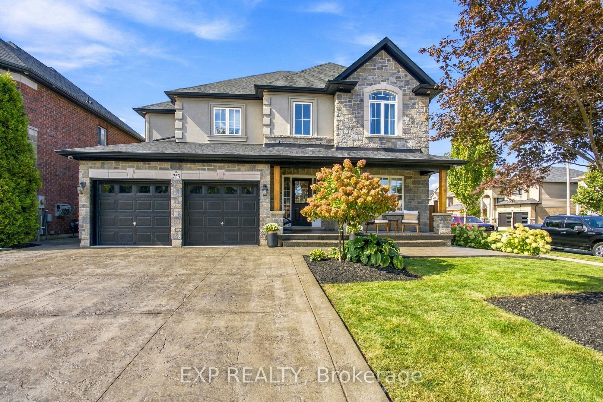 253 Upper Mount Albion Road, Hamilton, ON, L8J 1V1