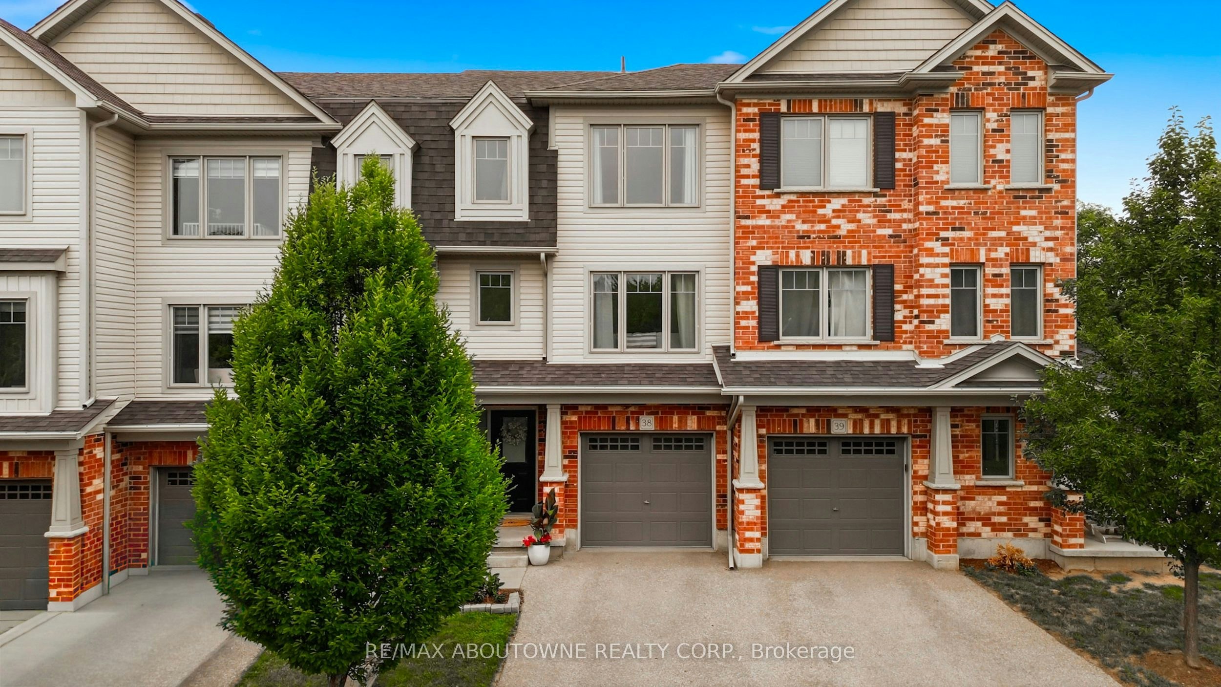 38-750 Lawrence Street, Cambridge, ON, N3H 0A9
