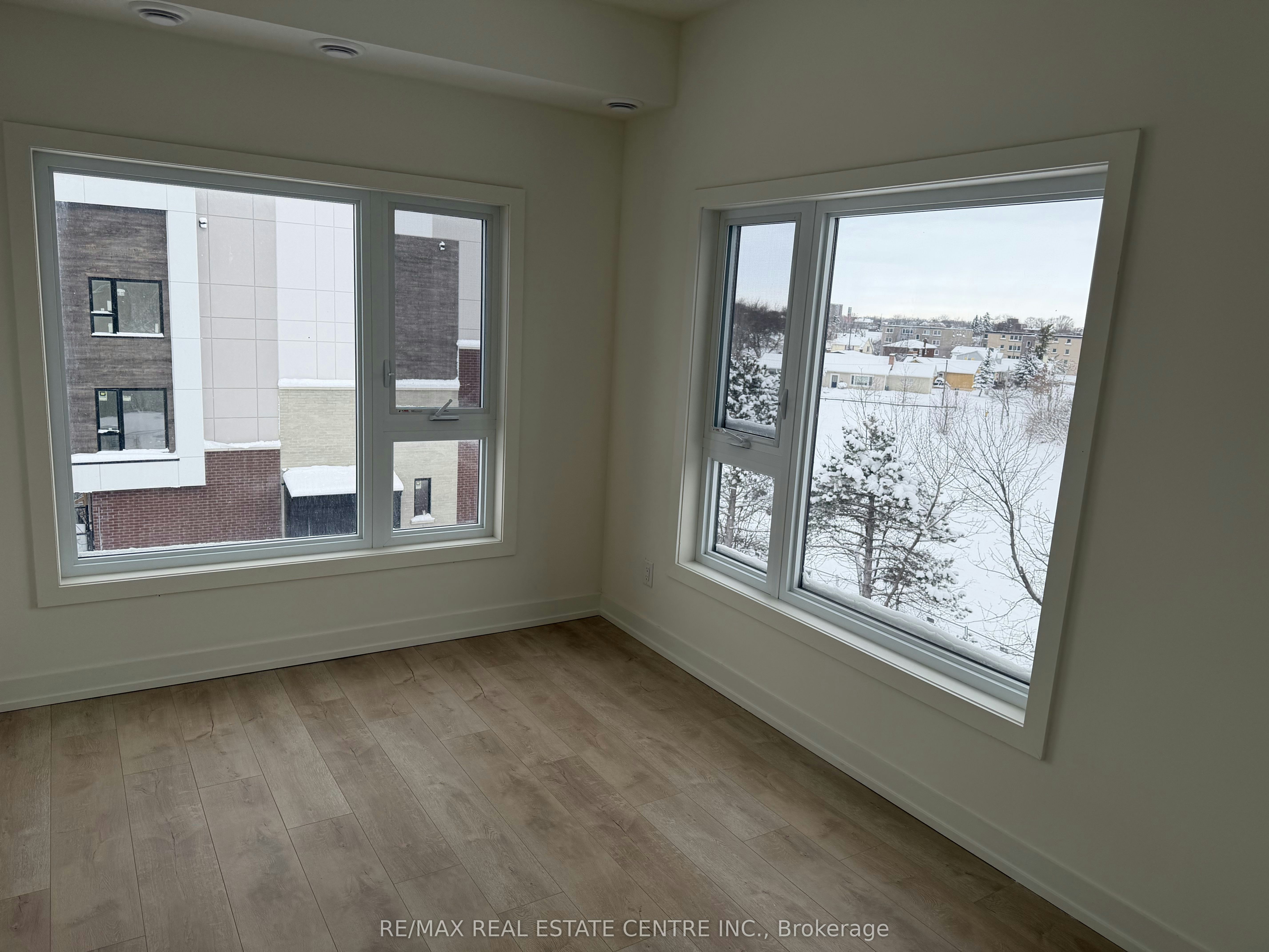 Suite 334 (302C)-16 Melbourne Avenue, St. Catharines, ON, L2P 3J8 - 11
