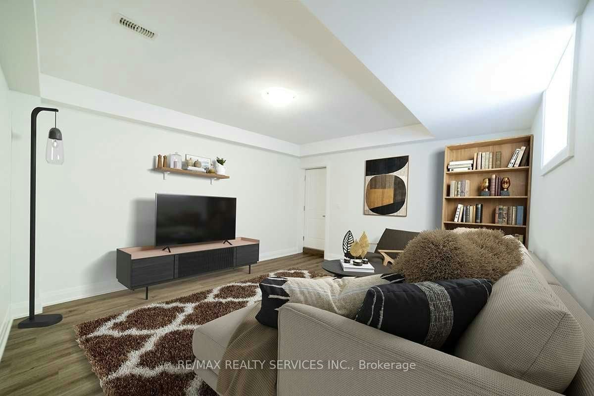 76 Burton Street, Hamilton, ON, L8L 3R3 - 32