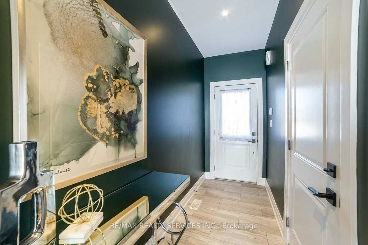 76 Burton Street, Hamilton, ON, L8L 3R3 - 2