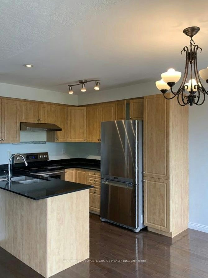 69 Bloomington Drive, Cambridge, ON, N1P 1J5 - 4