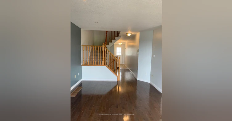 69 Bloomington Drive, Cambridge, ON, N1P 1J5 - 2