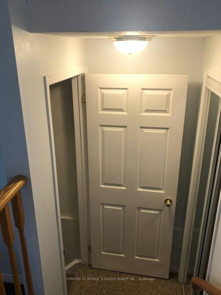 69 Bloomington Drive, Cambridge, ON, N1P 1J5 - 12