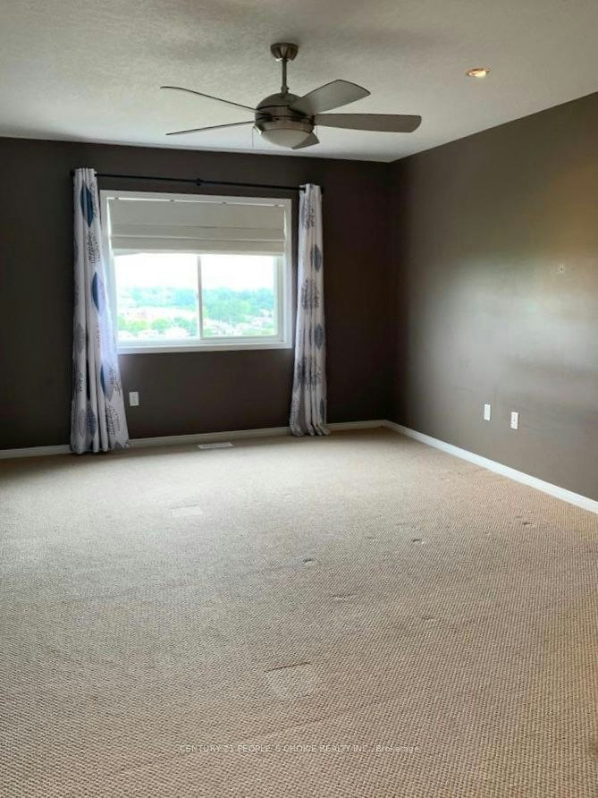 69 Bloomington Drive, Cambridge, ON, N1P 1J5 - 6