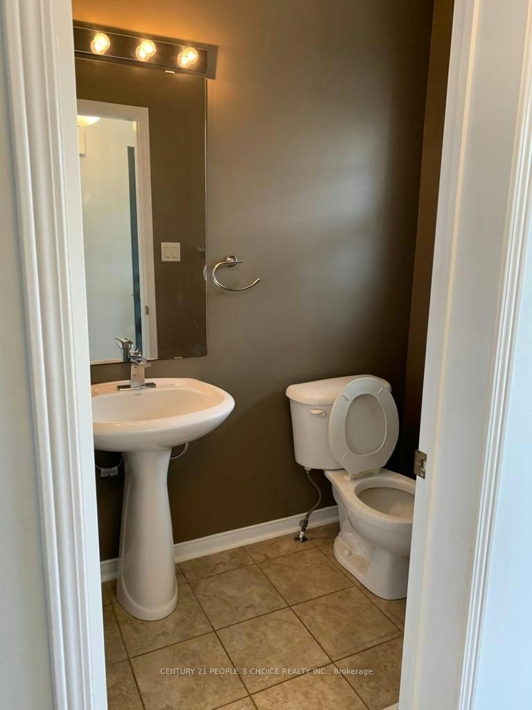 69 Bloomington Drive, Cambridge, ON, N1P 1J5 - 5