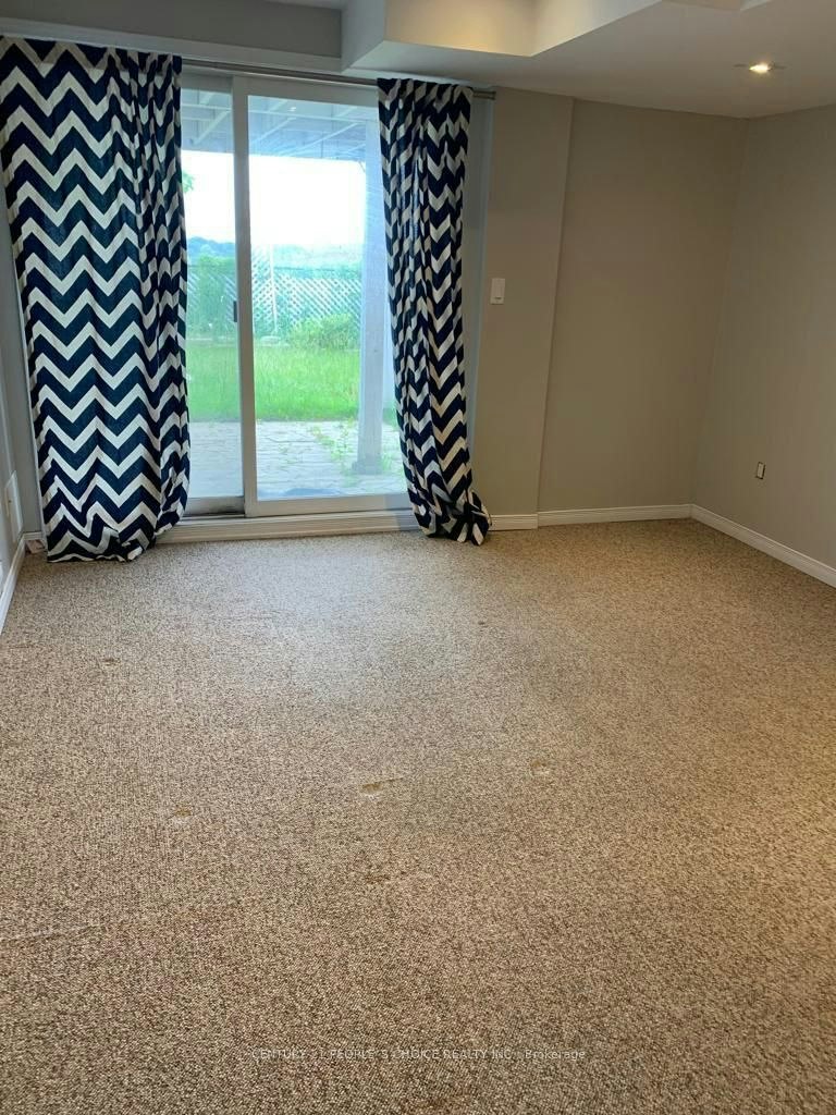69 Bloomington Drive, Cambridge, ON, N1P 1J5 - 13