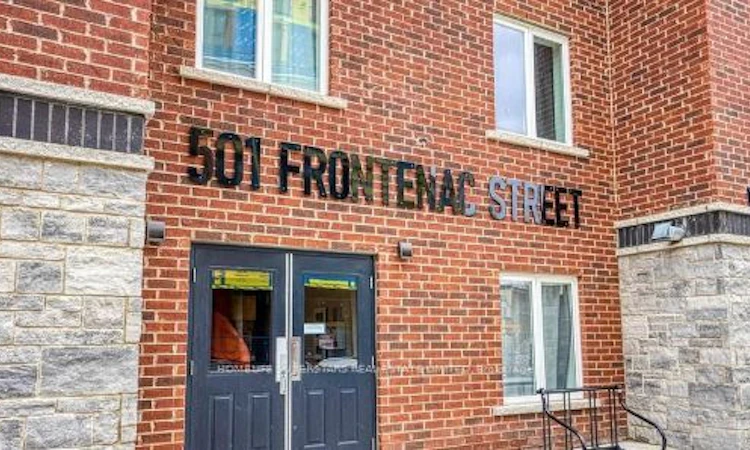 312-501 Frontenac Street