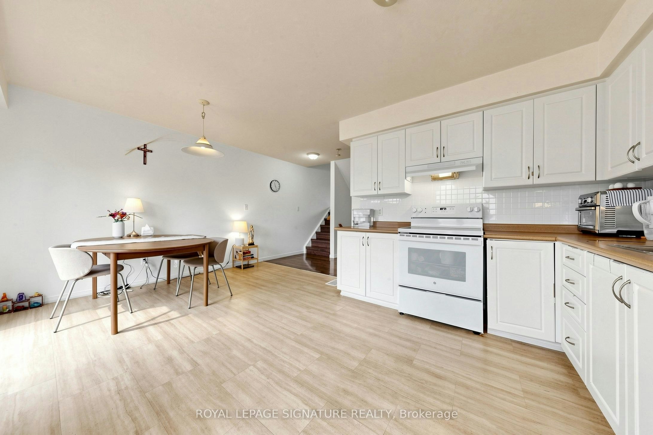 A5-110 Activa Avenue, Kitchener, ON, N2E 4K4 - 12