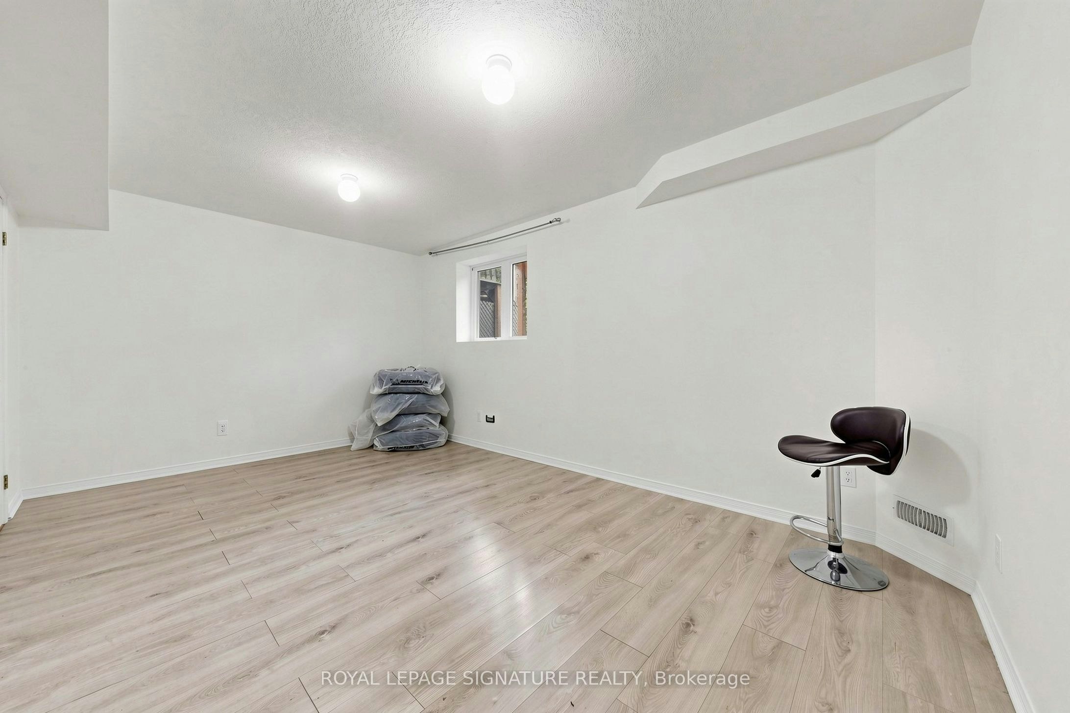 A5-110 Activa Avenue, Kitchener, ON, N2E 4K4 - 34