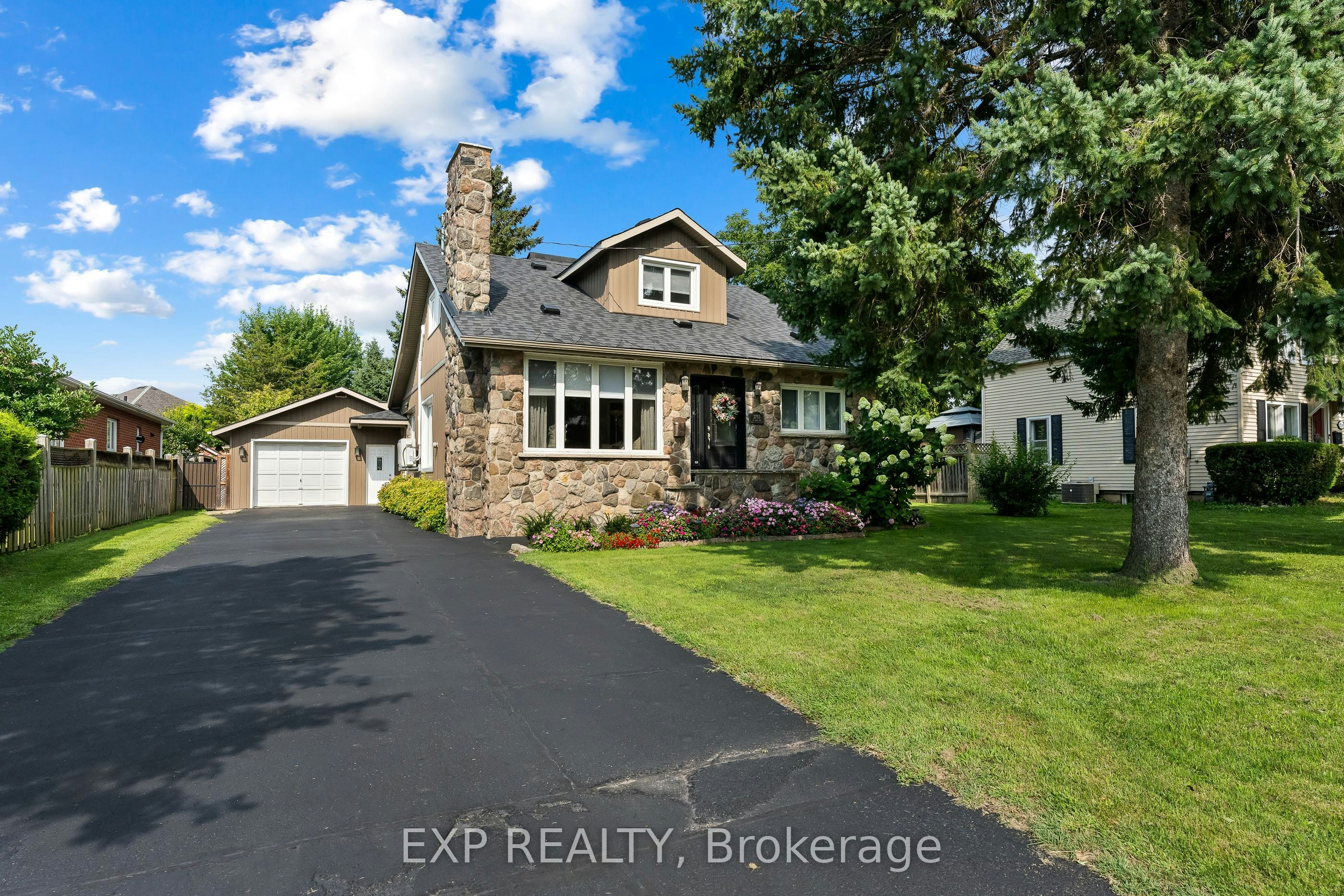 2753 St Paul Avenue, Niagara Falls, ON, L2J 2L3