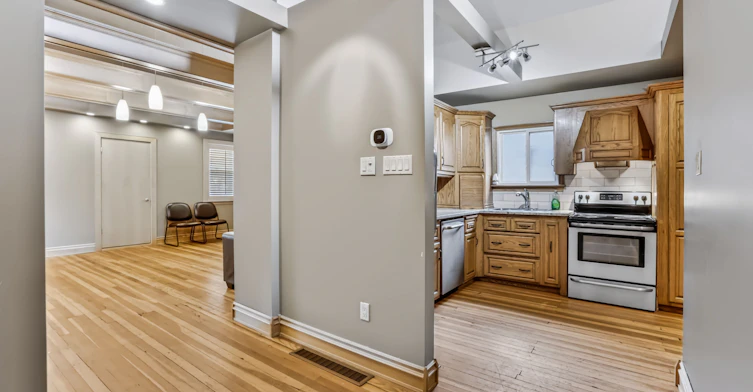 900 Adelaide Street N, London, ON, N5Y 2M5 - 9