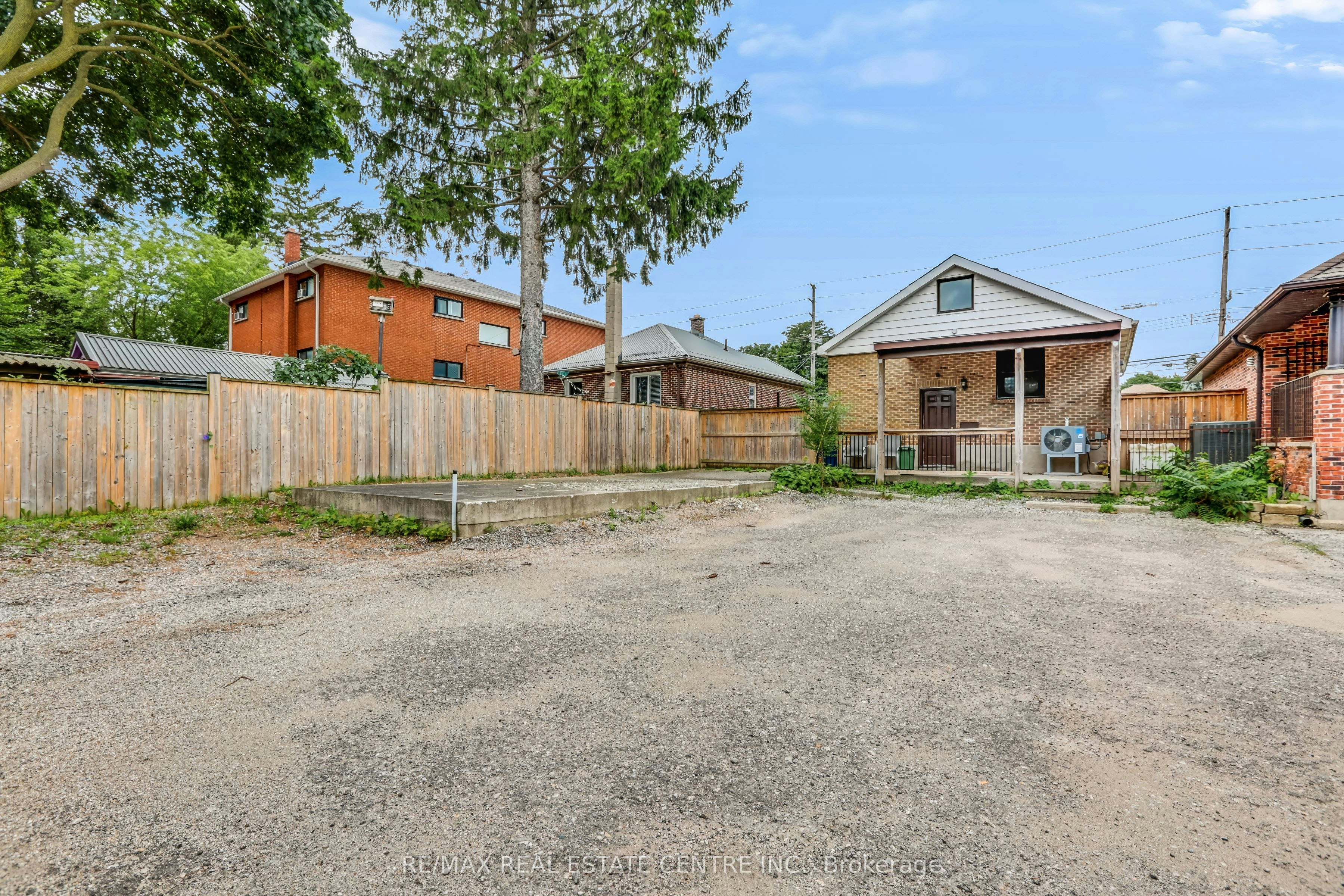 900 Adelaide Street N, London, ON, N5Y 2M5 - 29