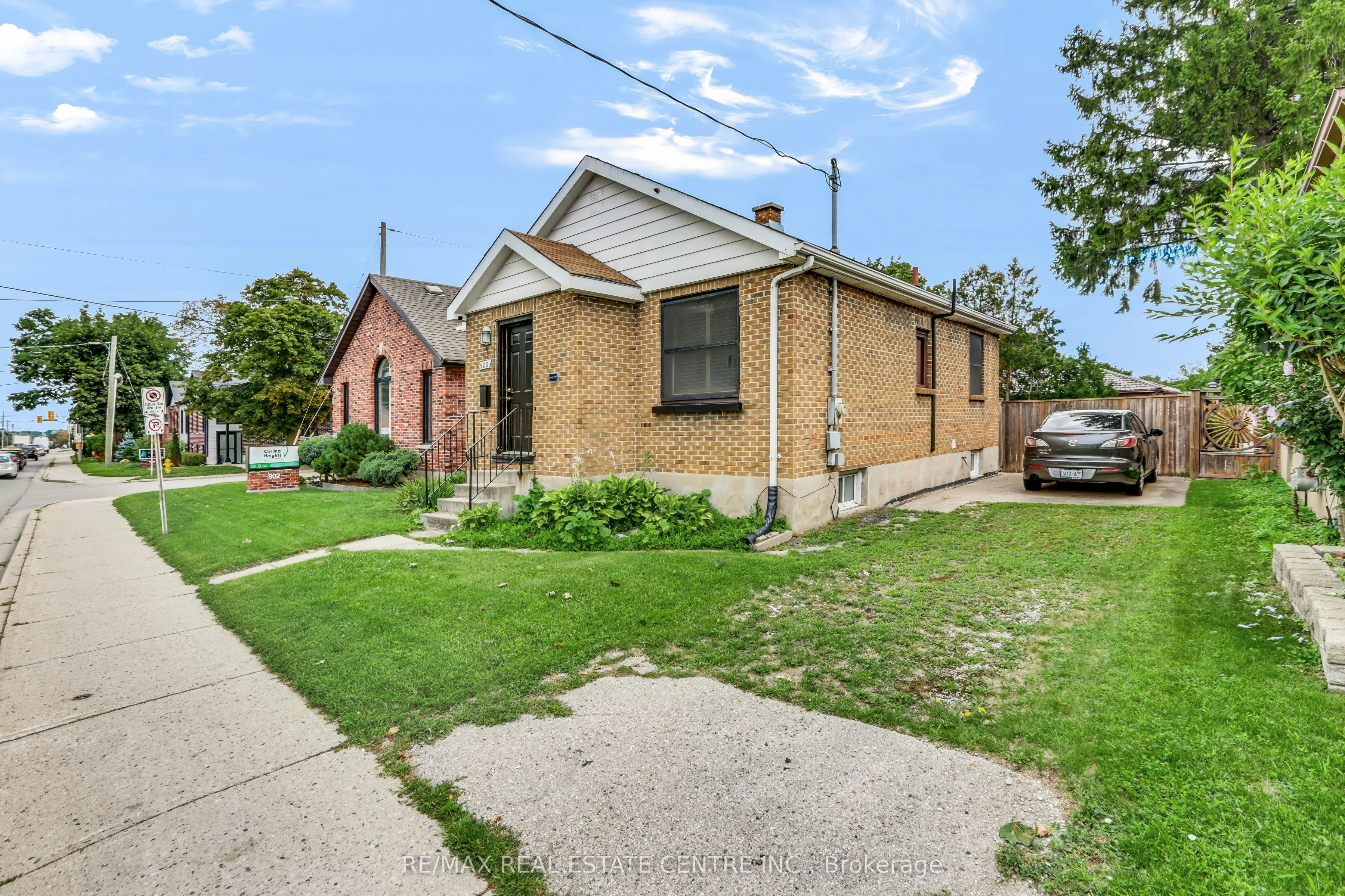 900 Adelaide Street N, London, ON, N5Y 2M5 - 2