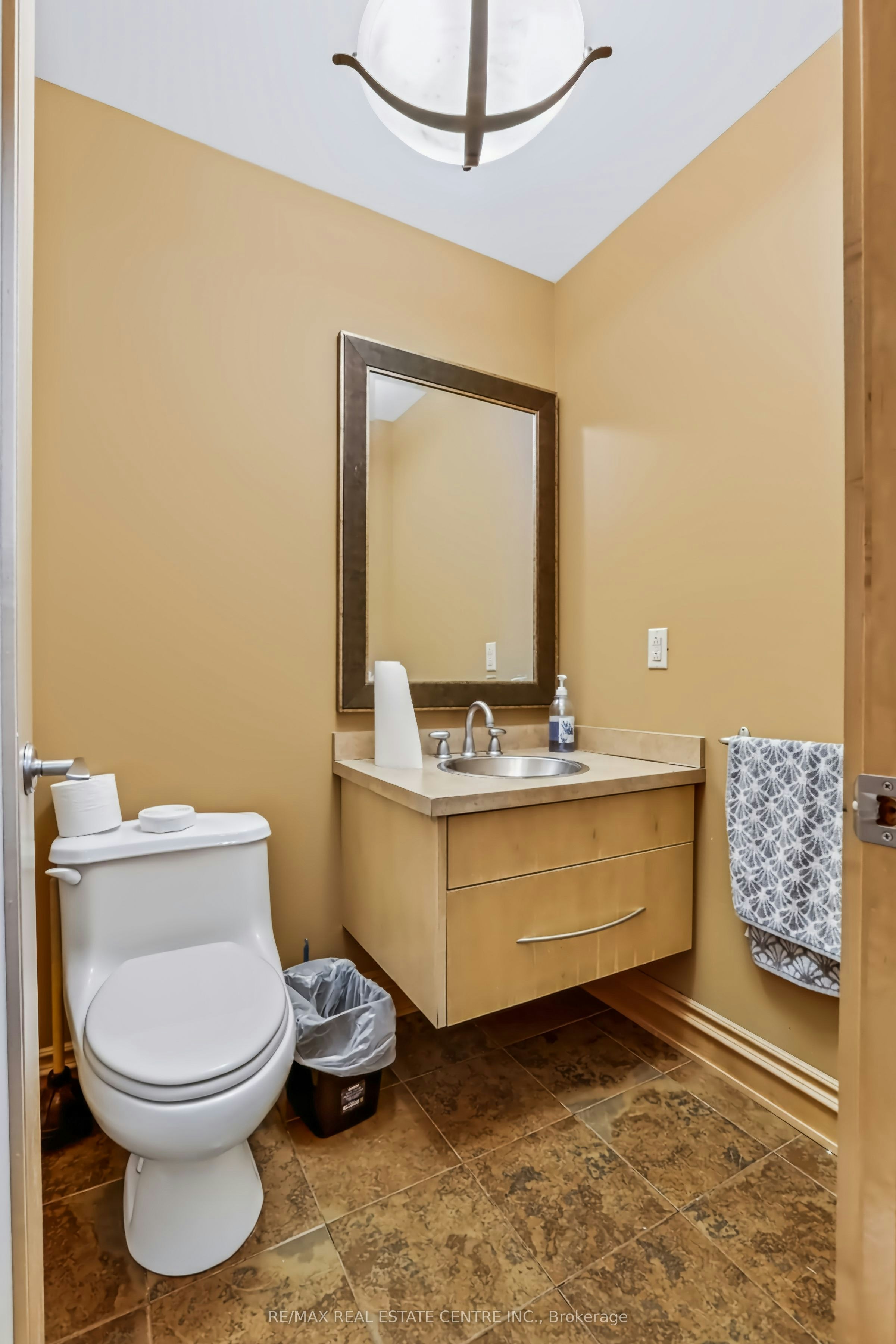 900 Adelaide Street N, London, ON, N5Y 2M5 - 24