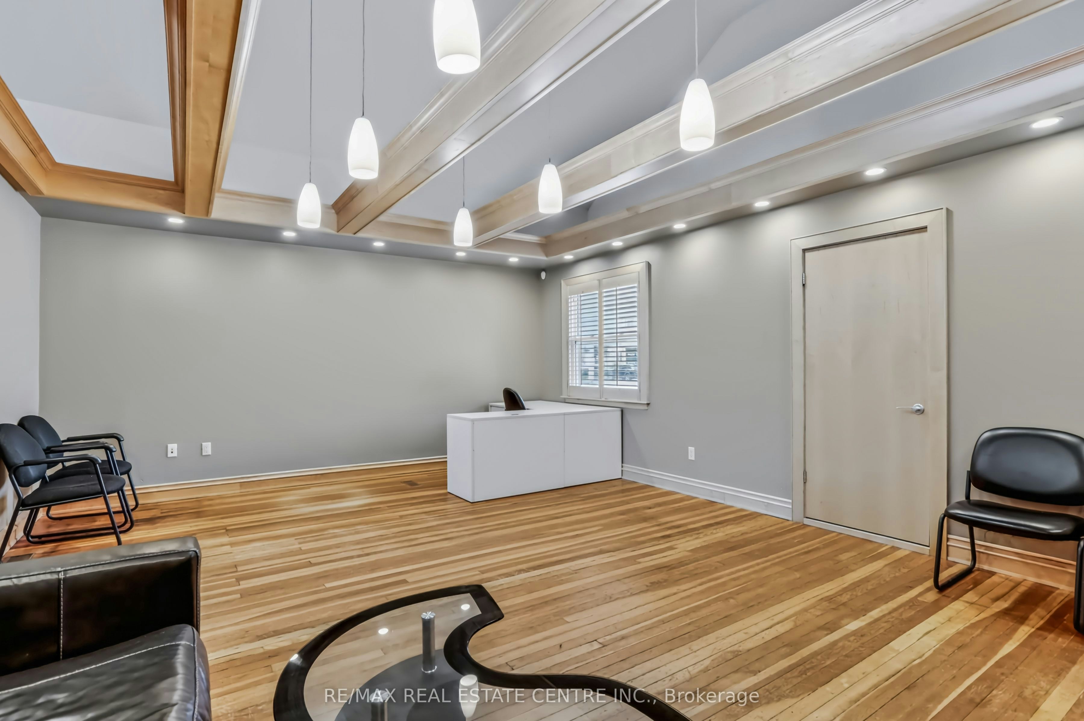 900 Adelaide Street N, London, ON, N5Y 2M5 - 8