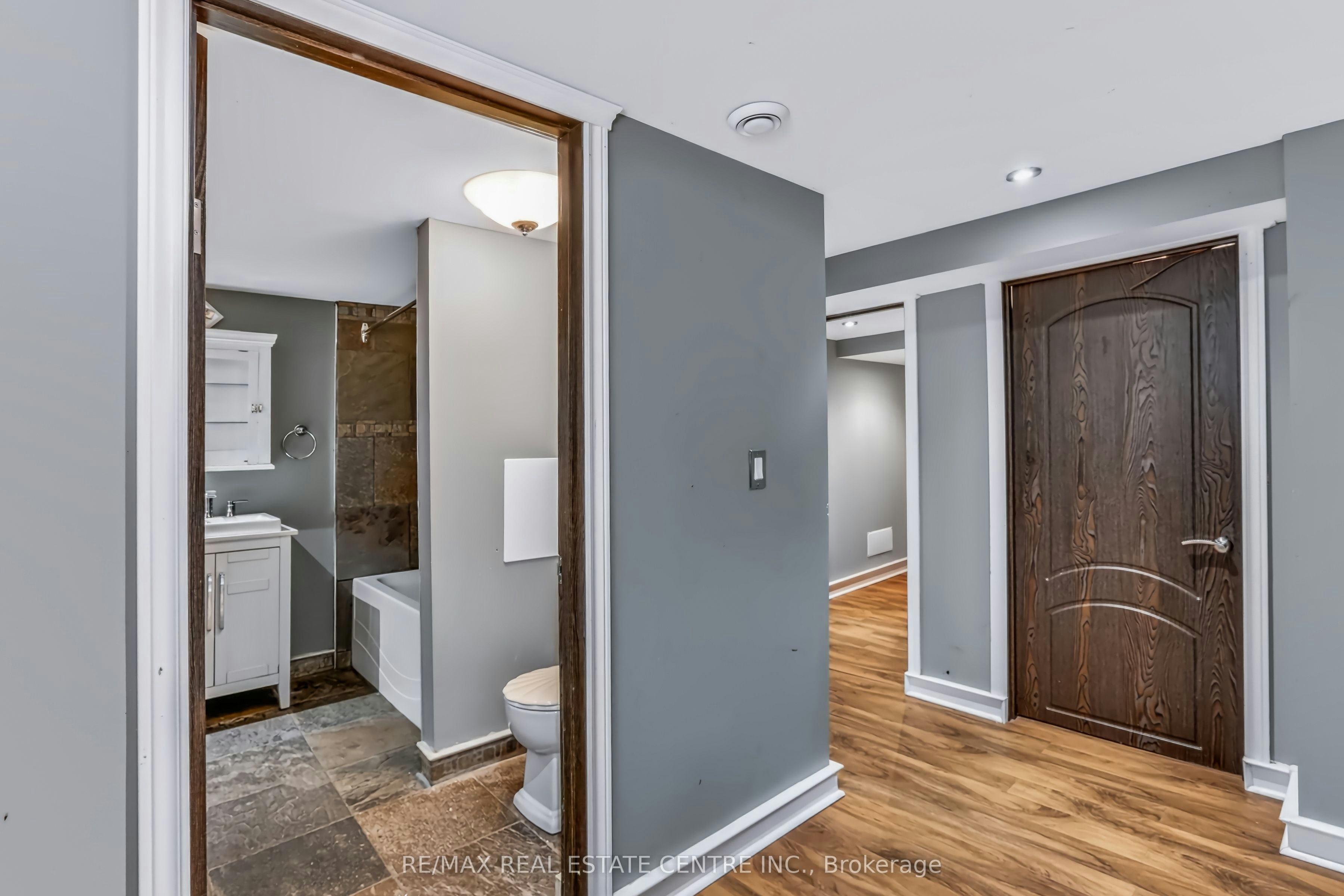 900 Adelaide Street N, London, ON, N5Y 2M5 - 21