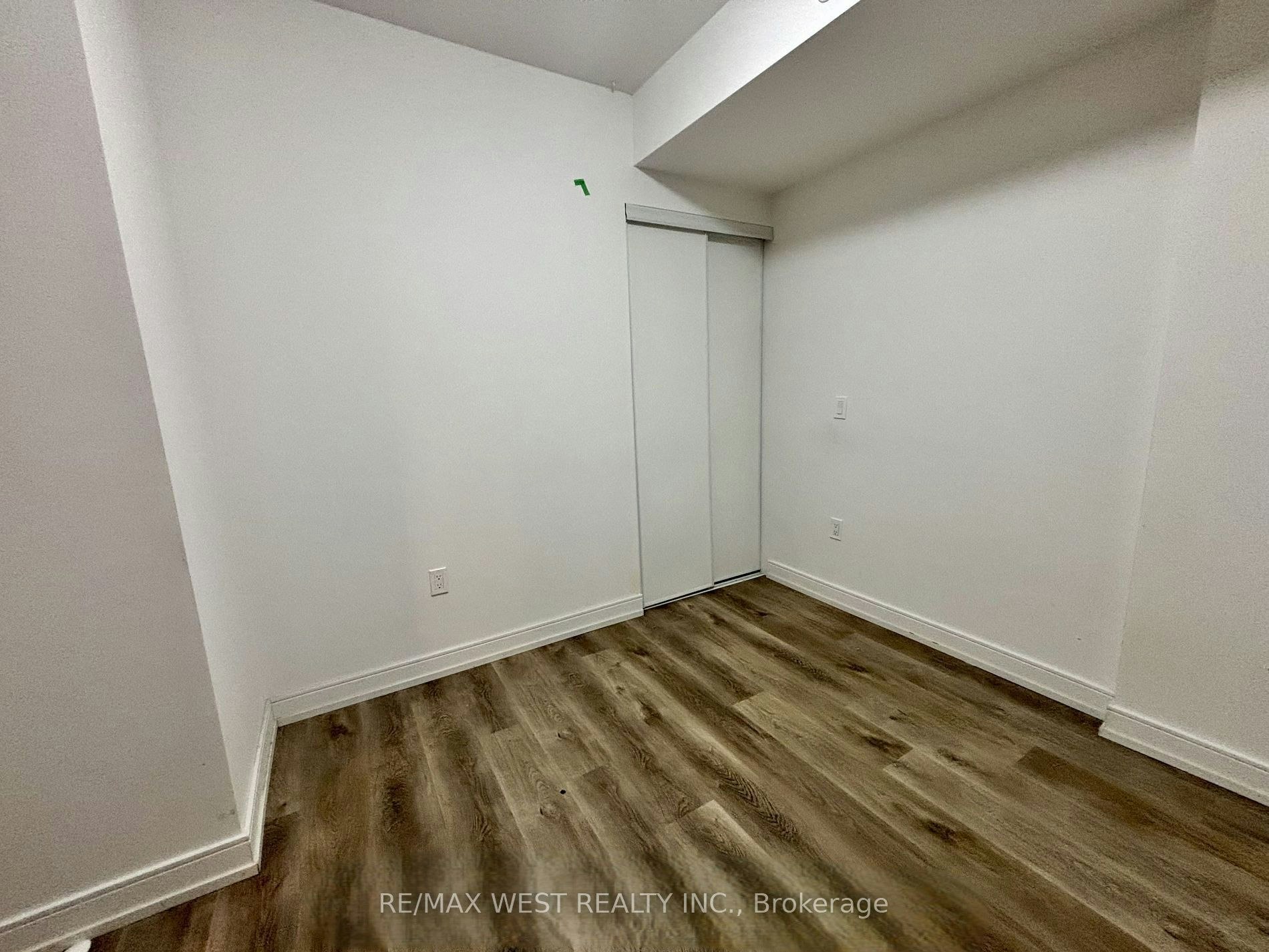 325-1 Jarvis Street, Hamilton, ON, L8R 0A8 - 9