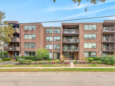 101-28 Robinson Street N - 3