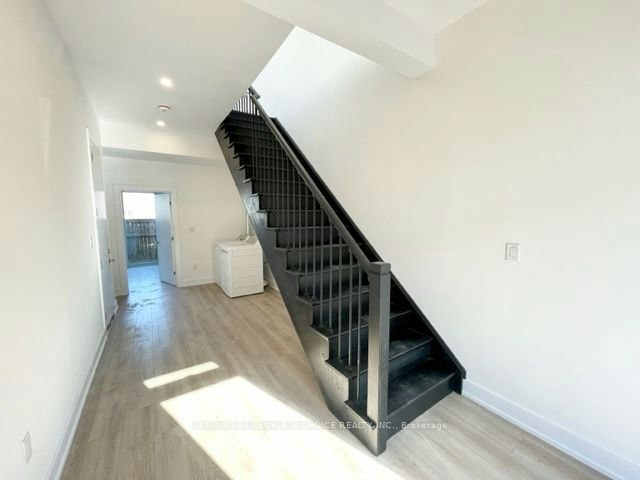29 Summersides Mews, Pelham, ON, L0S 1E6 - 2