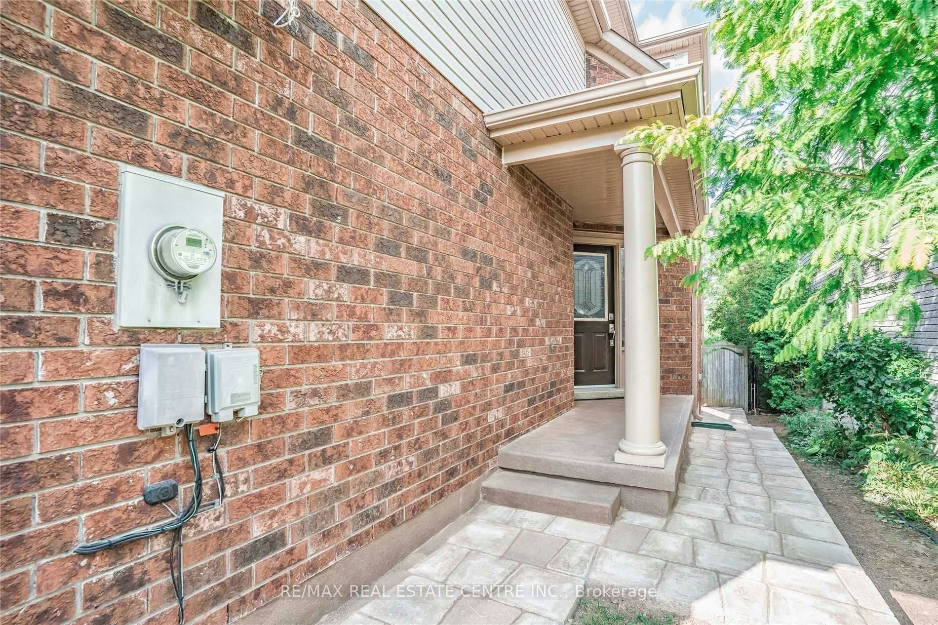 59 Porter Drive, Guelph, ON, N1L 1M4 - 2